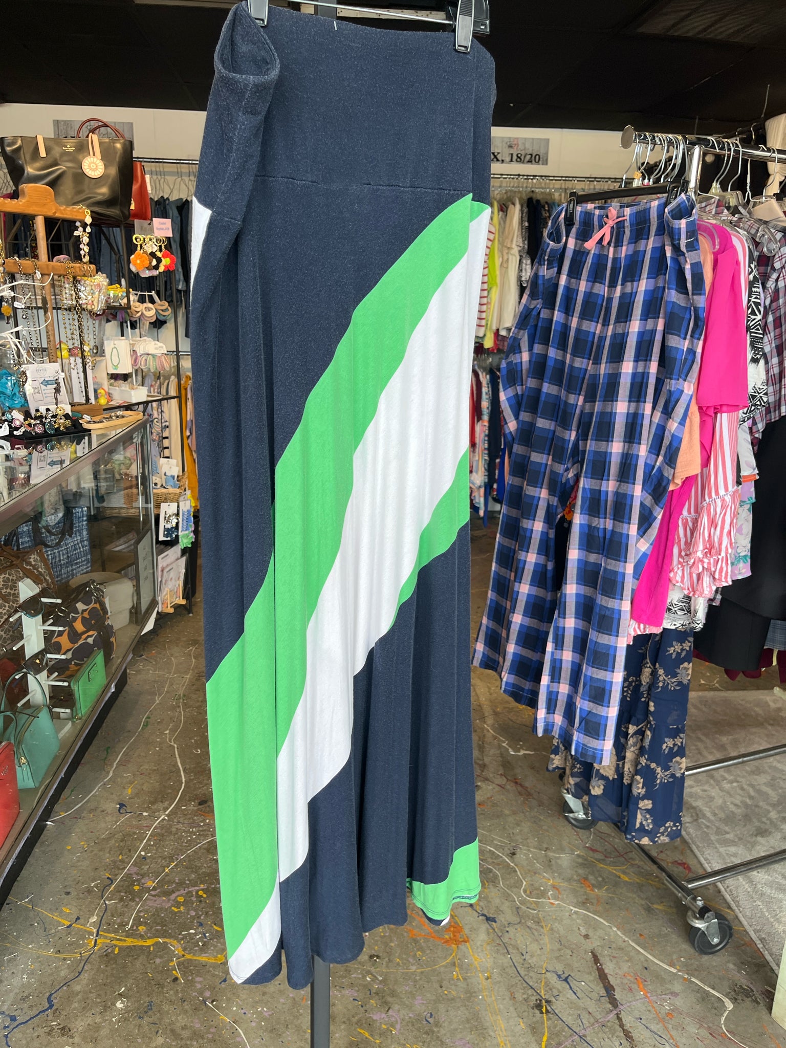 Lane Bryant Plus Bottoms Size 14/16 Skirt