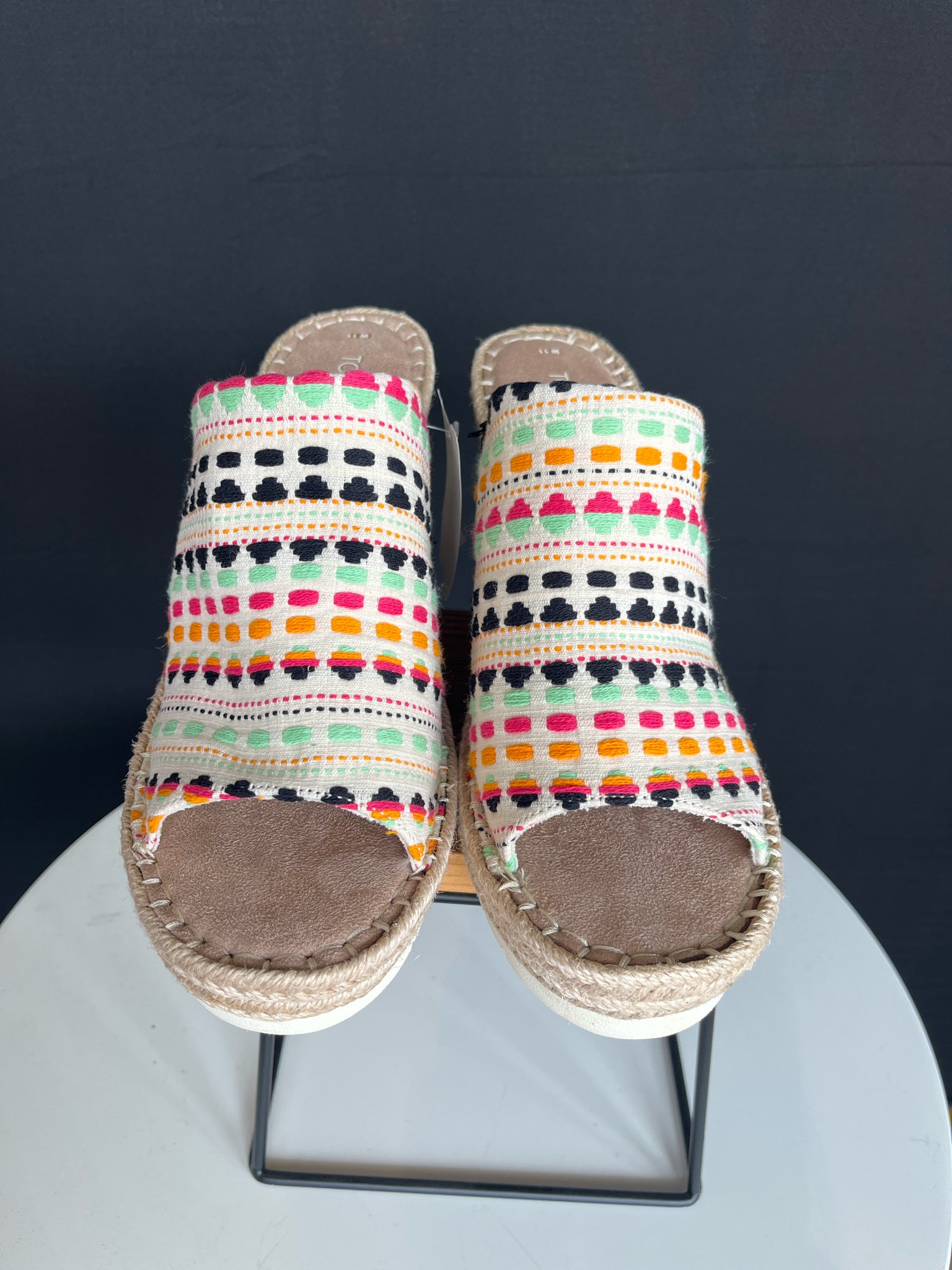 TOMS Shoes/Footwear 11 Casual Shoes