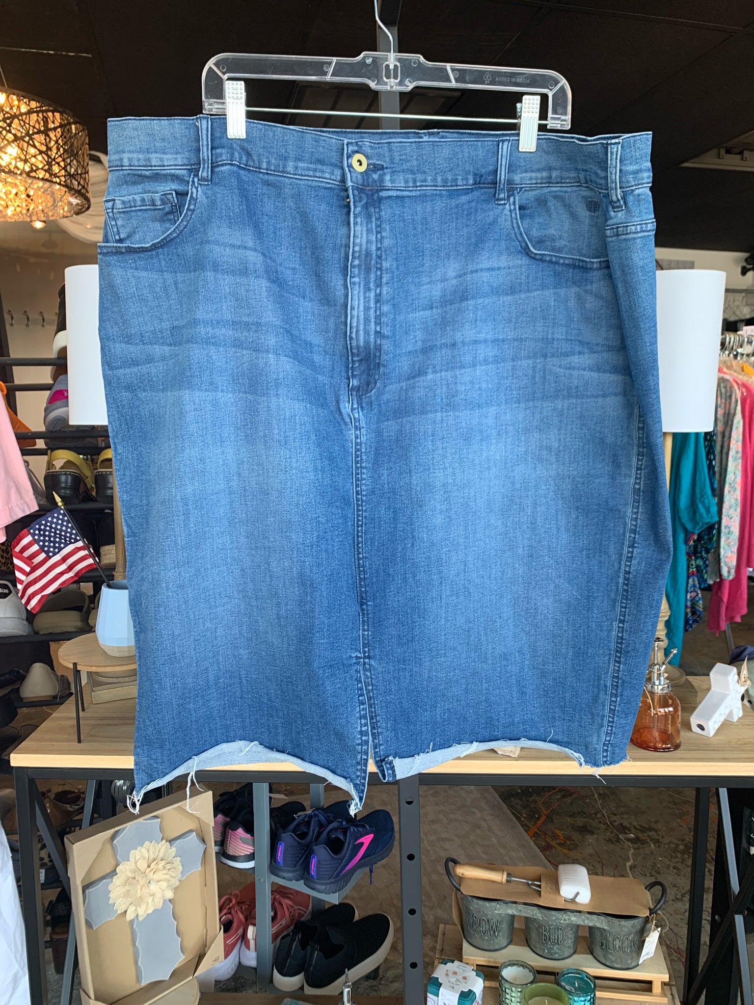 TOMMY HILFIGER Designer Size 24W Skirt