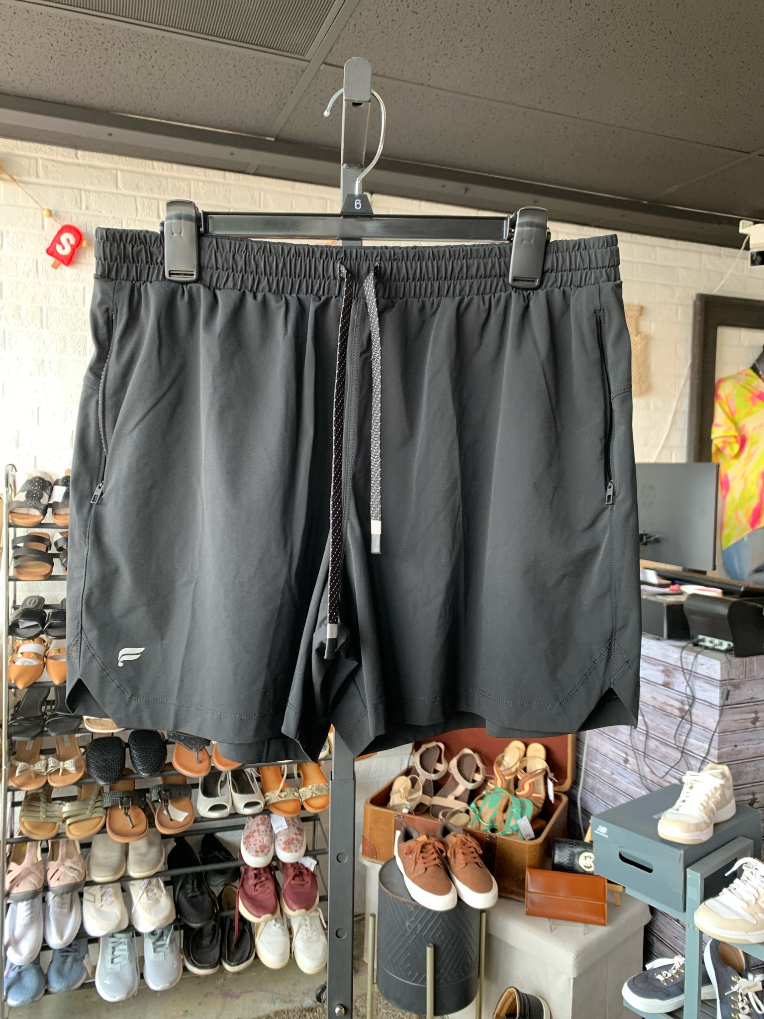 Fabletics Womens Bottoms Size L Athletic Wear