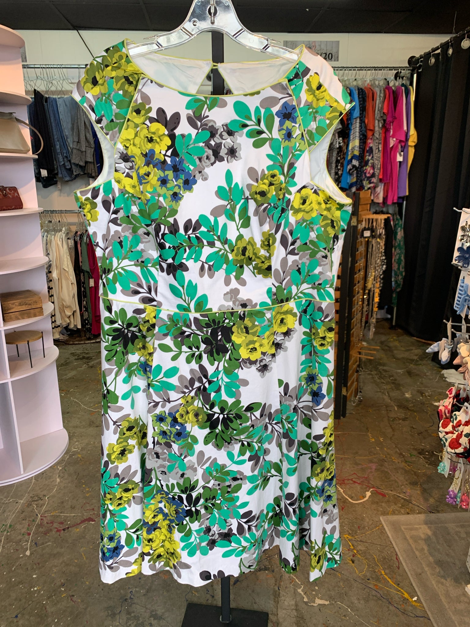 LONDON STYLE Plus Dresses Size 18 Dress