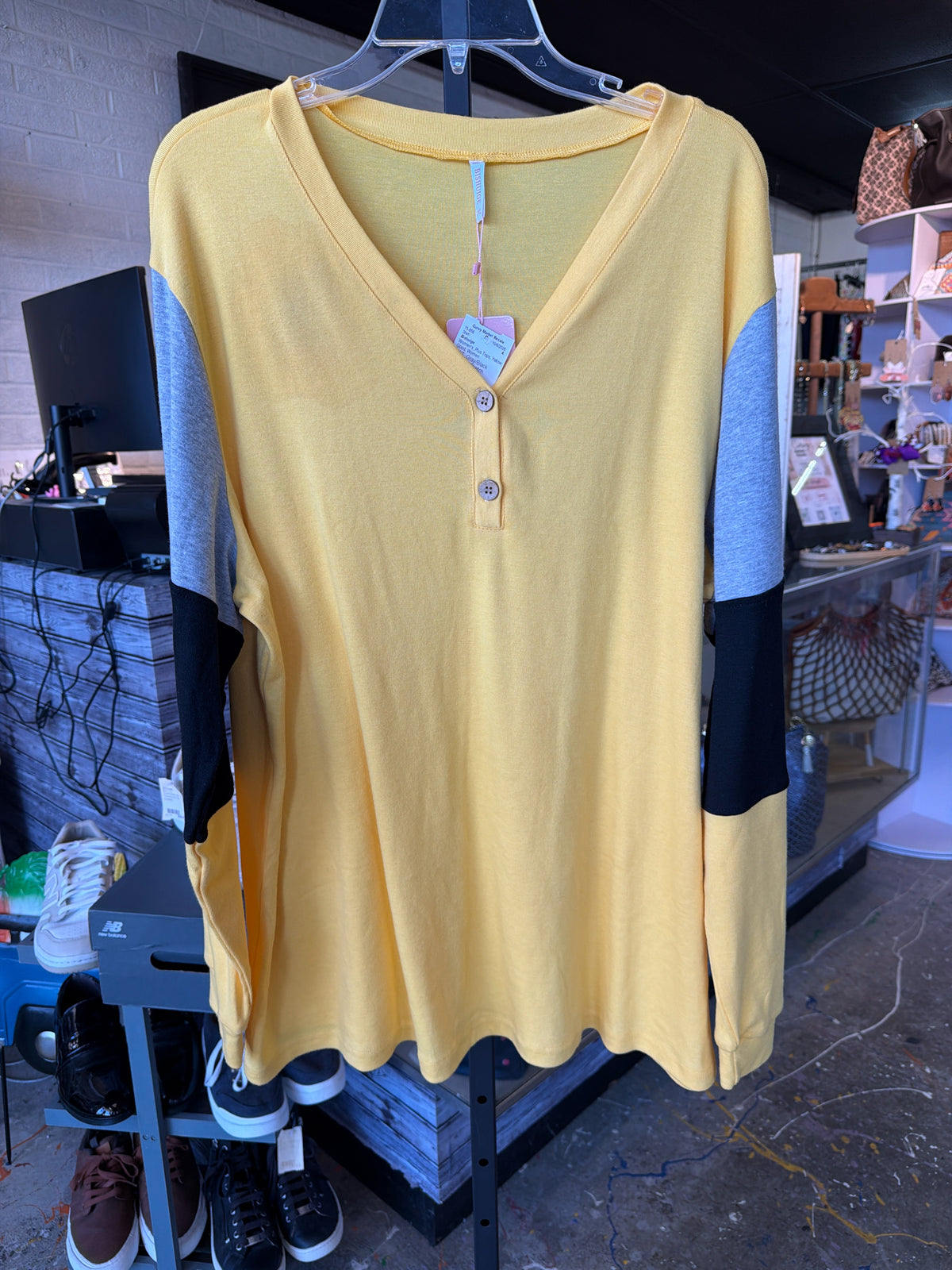 Bishuige Plus Tops Size 3X Shirt