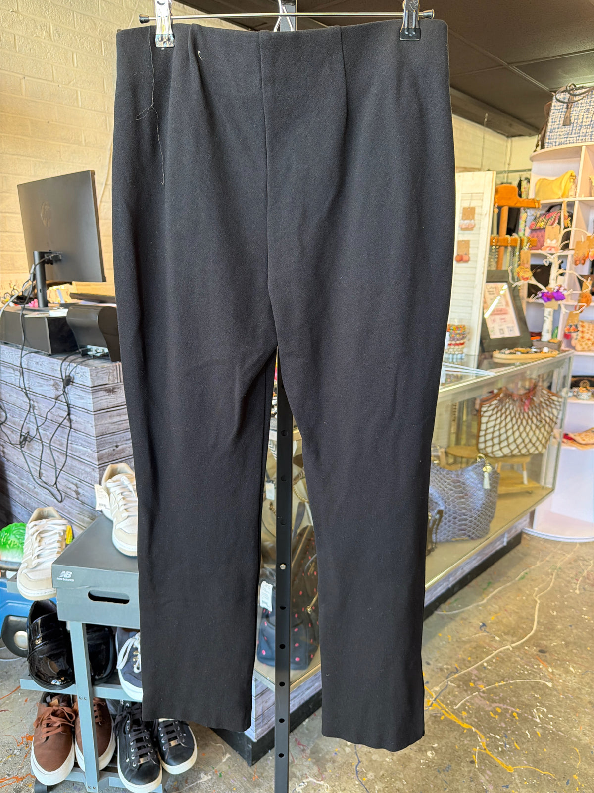 Chicos Womens Bottoms Size 0.5 Pants