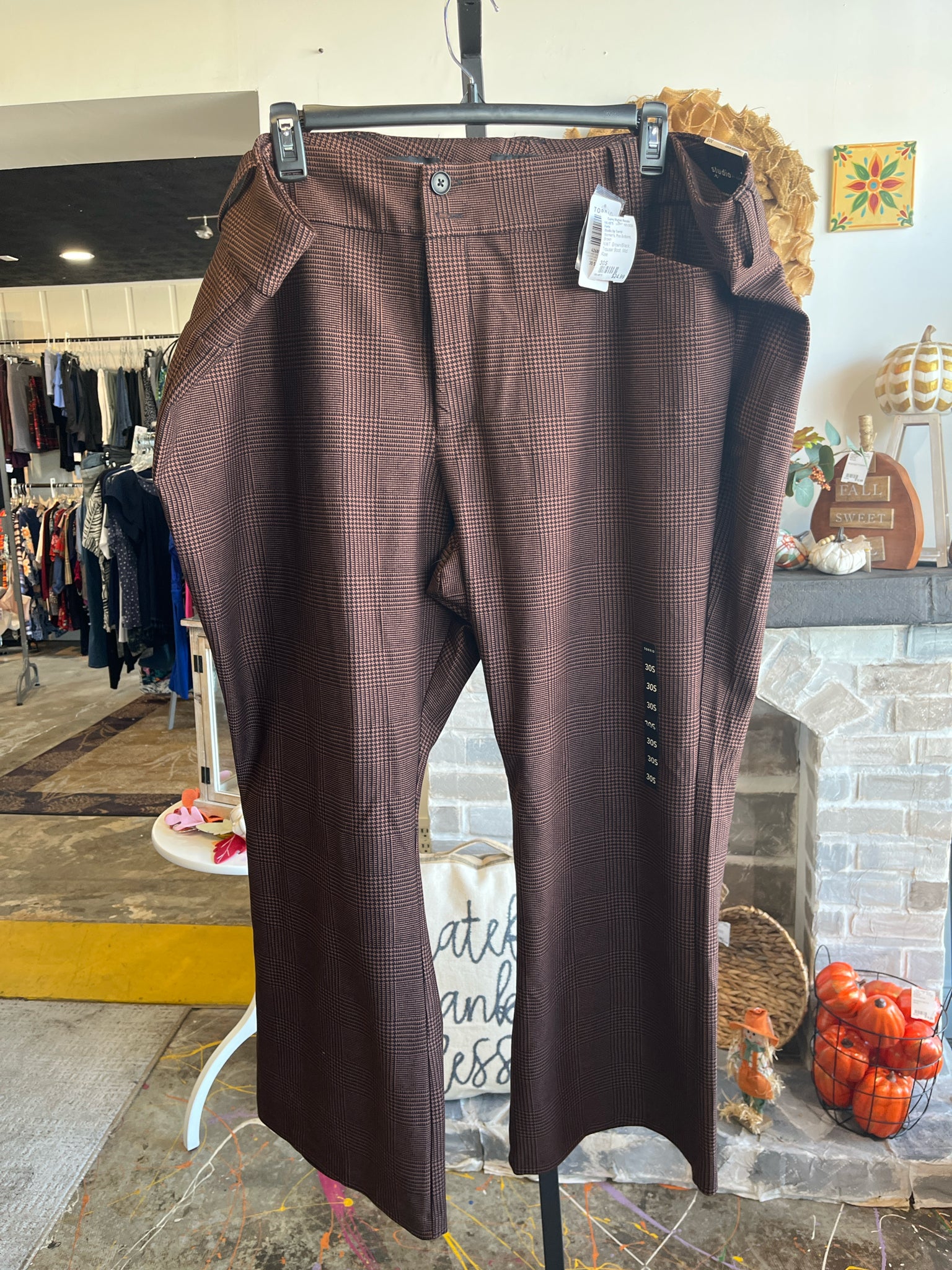 Studio by Torrid Plus Bottoms Size 30S Pants