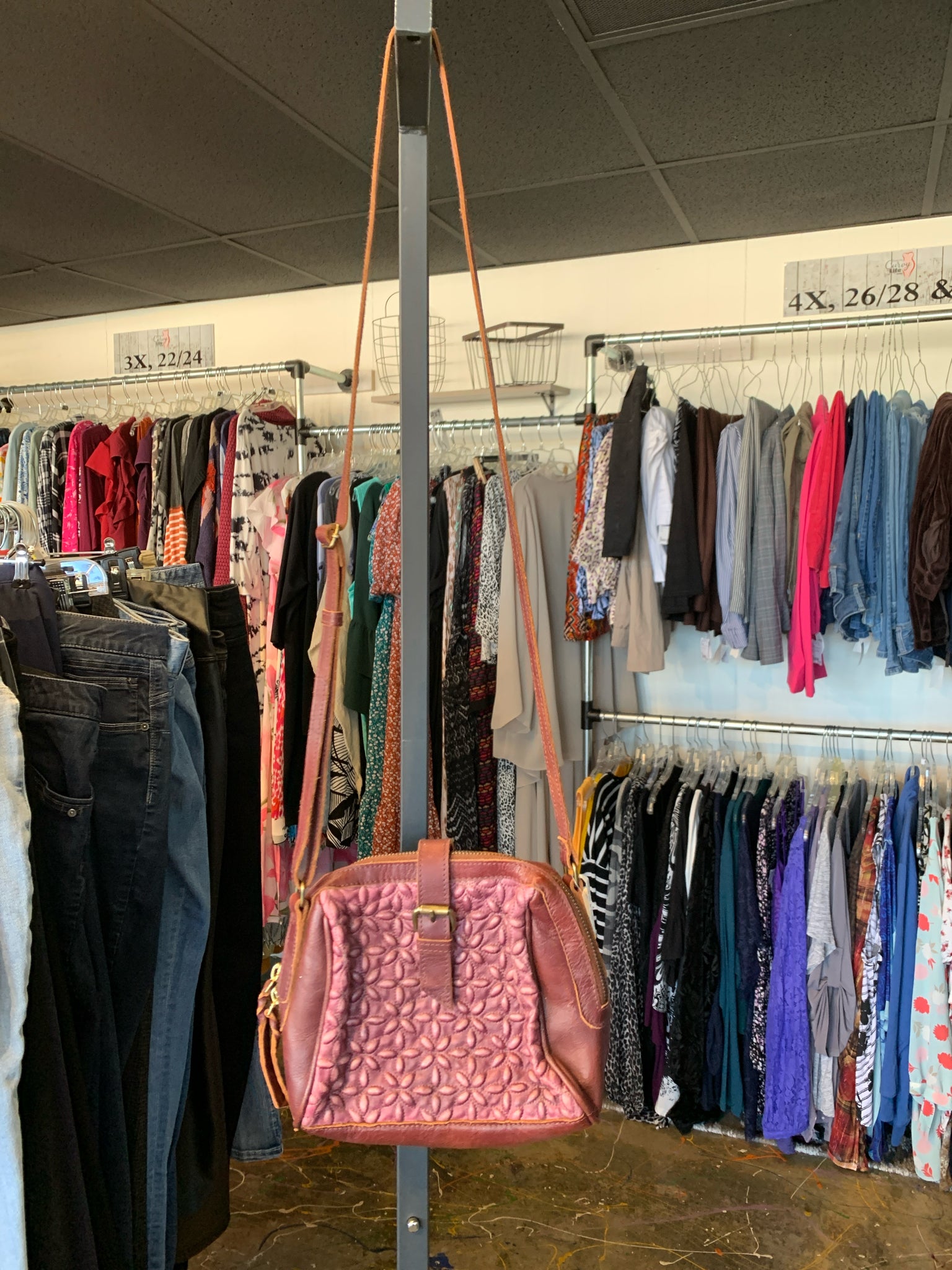 Anabaglish Brown Purse