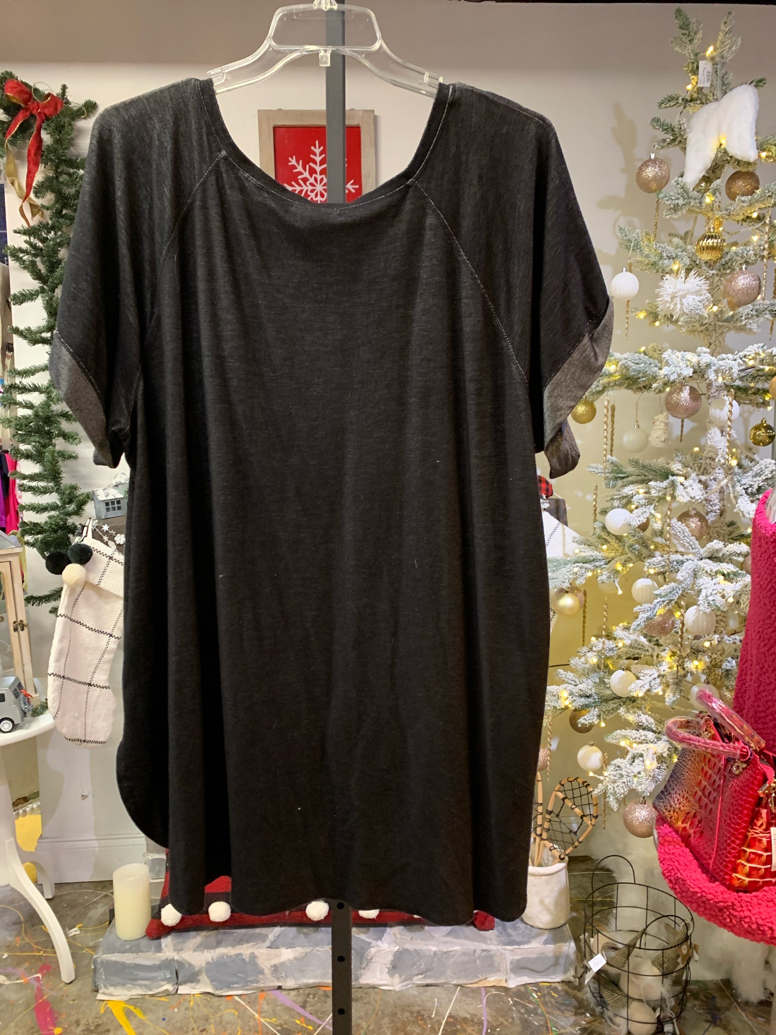 Free 2 love Plus Tops Size 3X Tunic