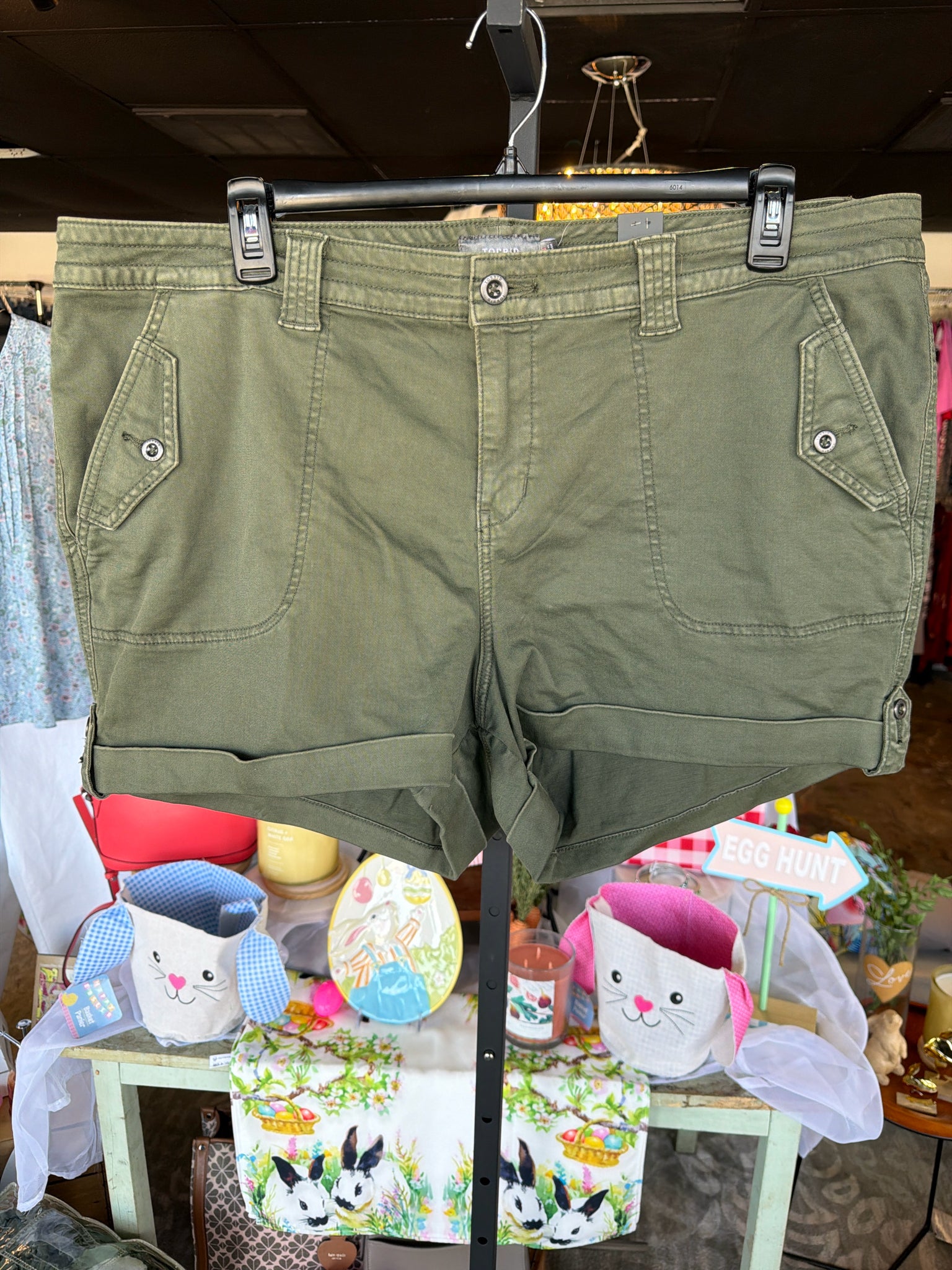 torrid Plus Bottoms Size 24 Shorts