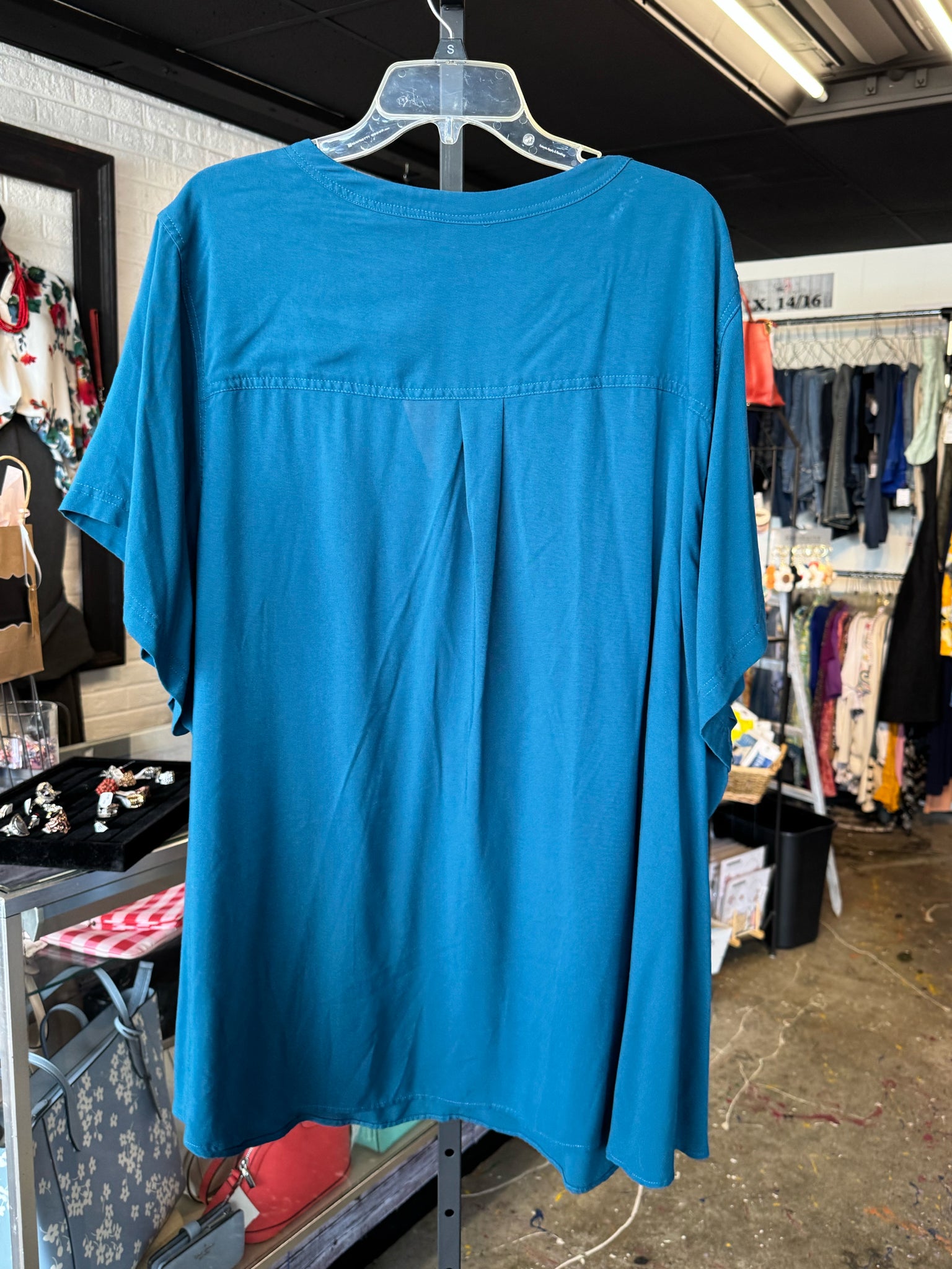 torrid Plus Tops Size 6 Blouse