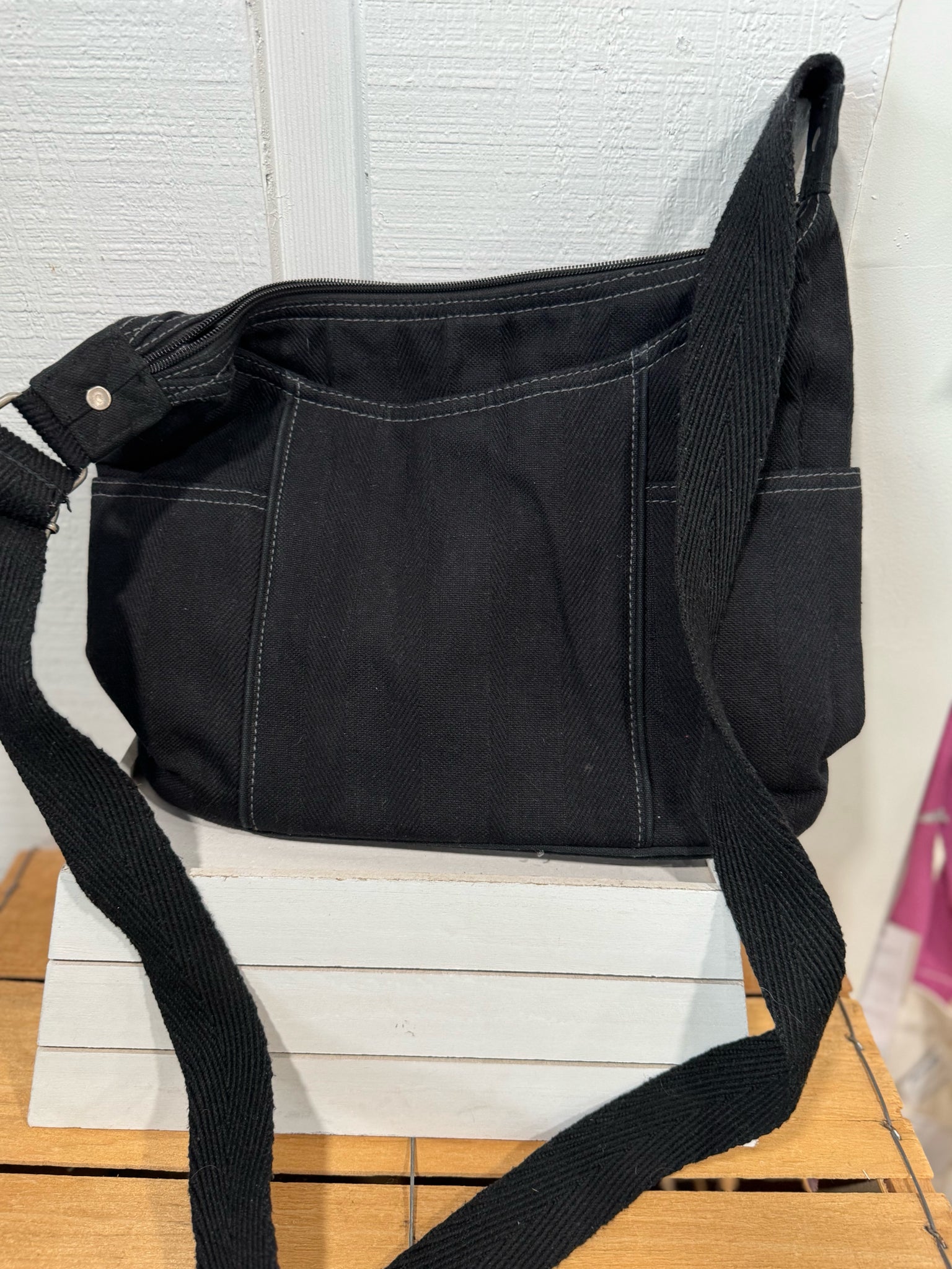 Thirty One Black Purse