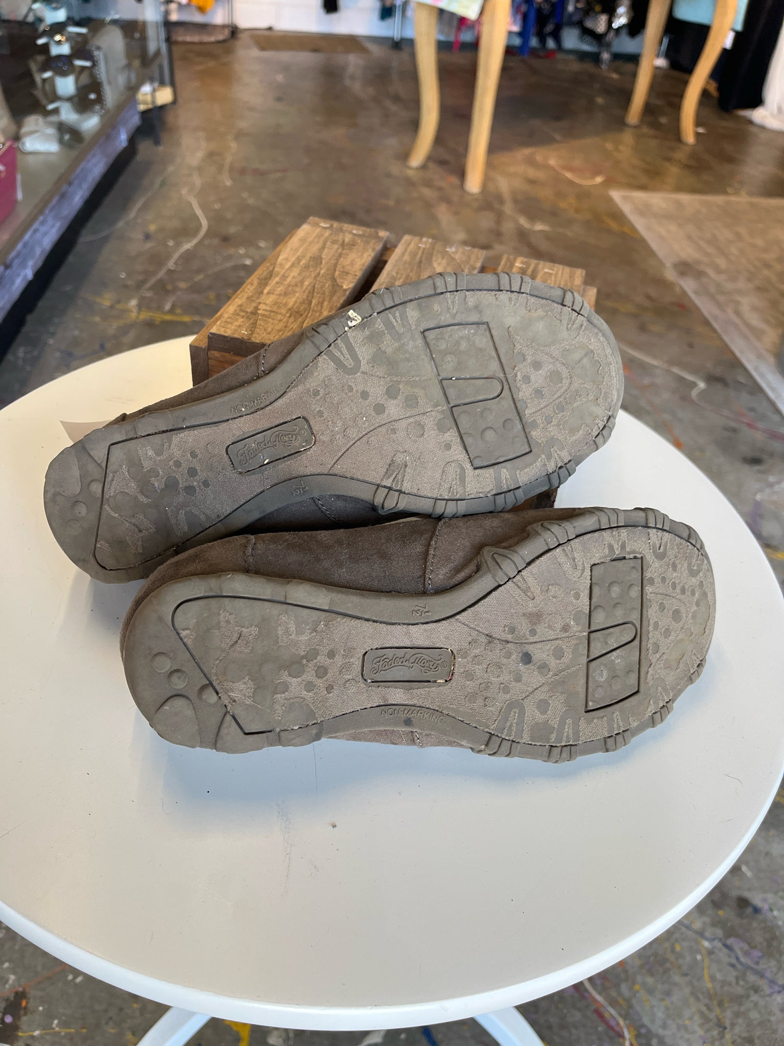Faded Glory Shoes/Footwear 7.5 Shoes