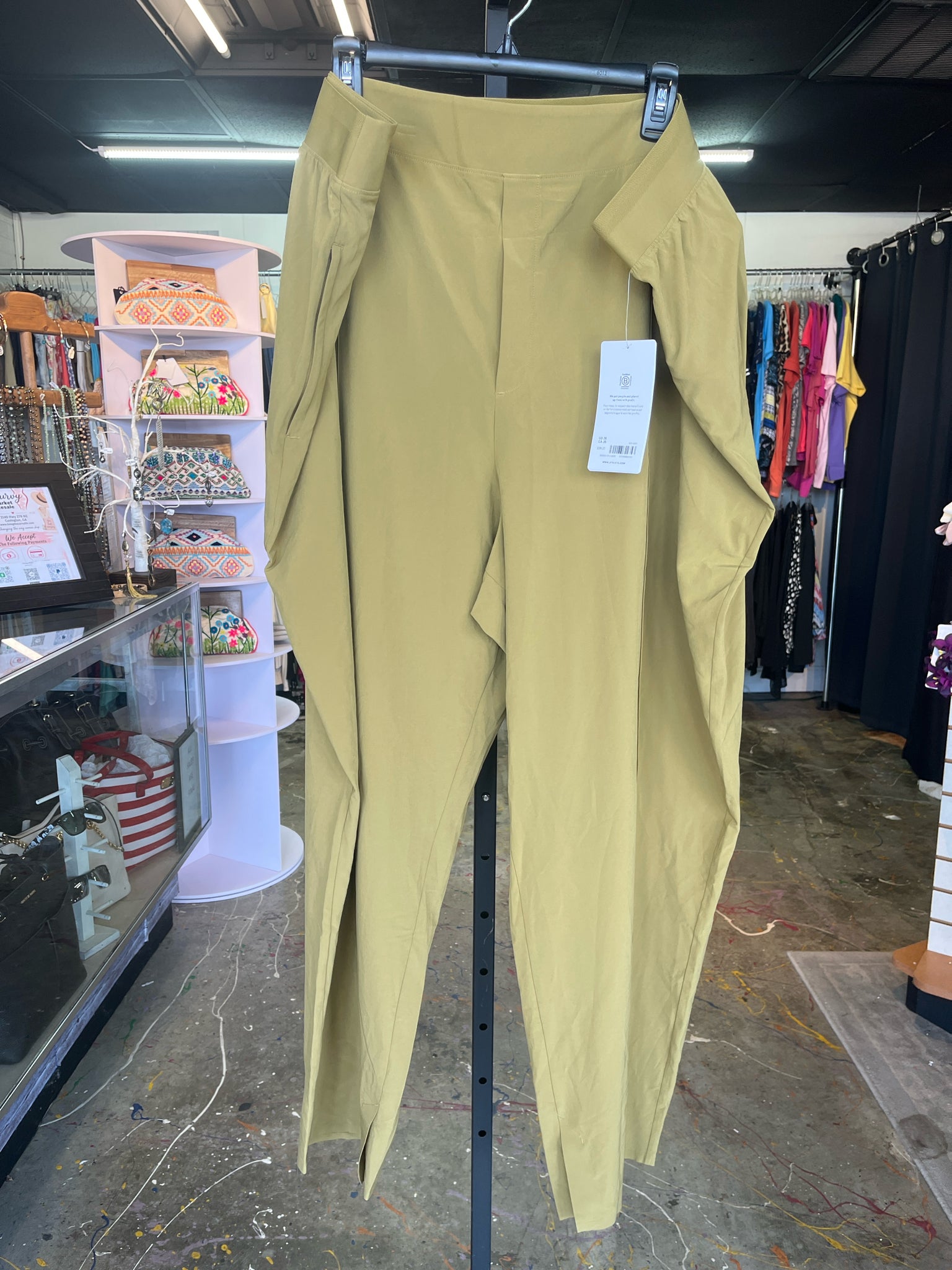 Athleta Plus Bottoms Size 26 Pants