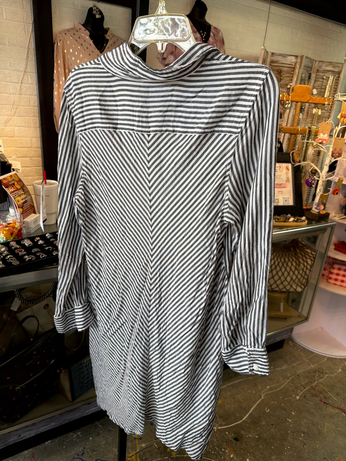 MAX STUDIO Womens Tops Size L Blouse
