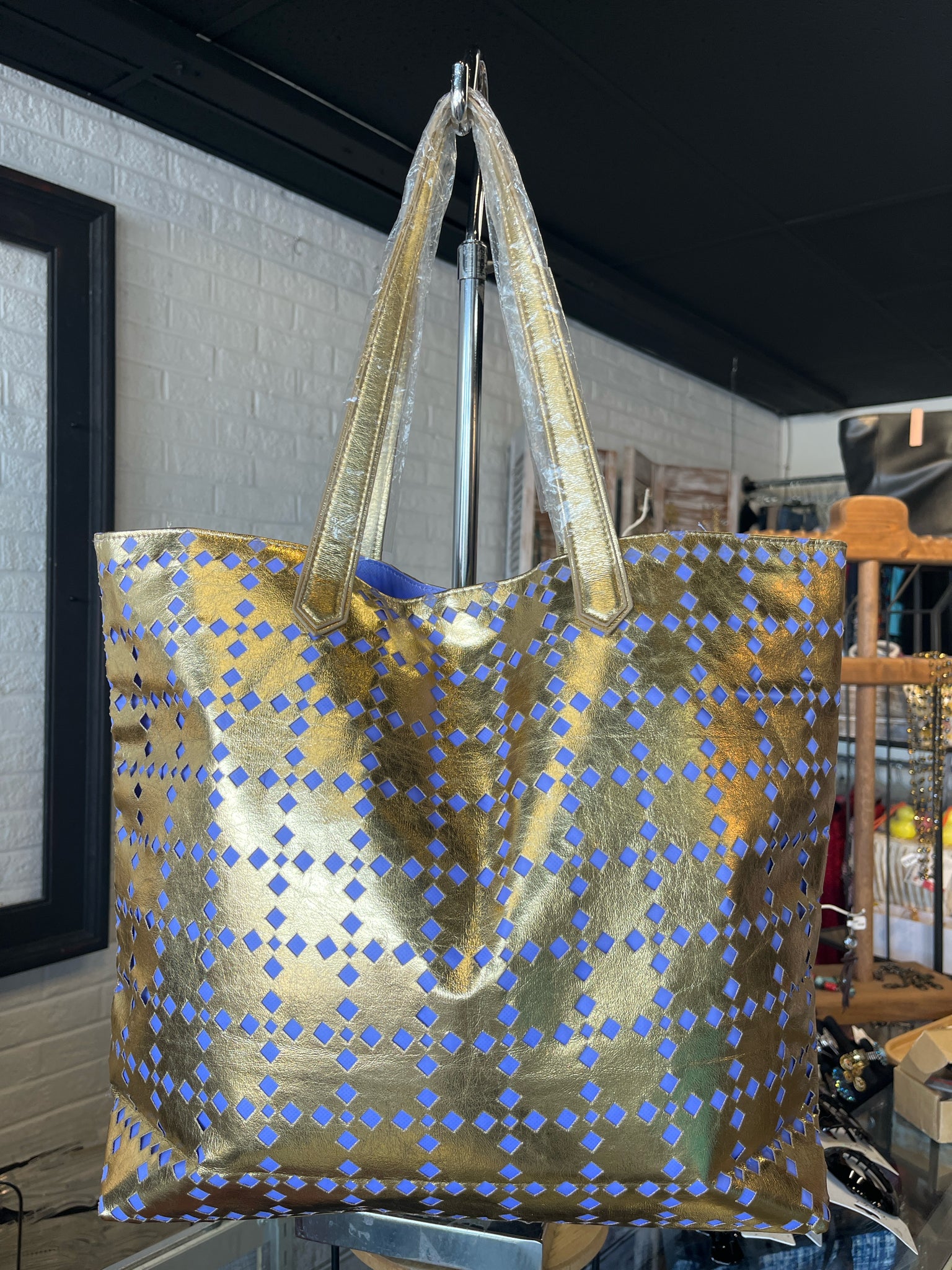 Elizabeth Taylor Gold Purse
