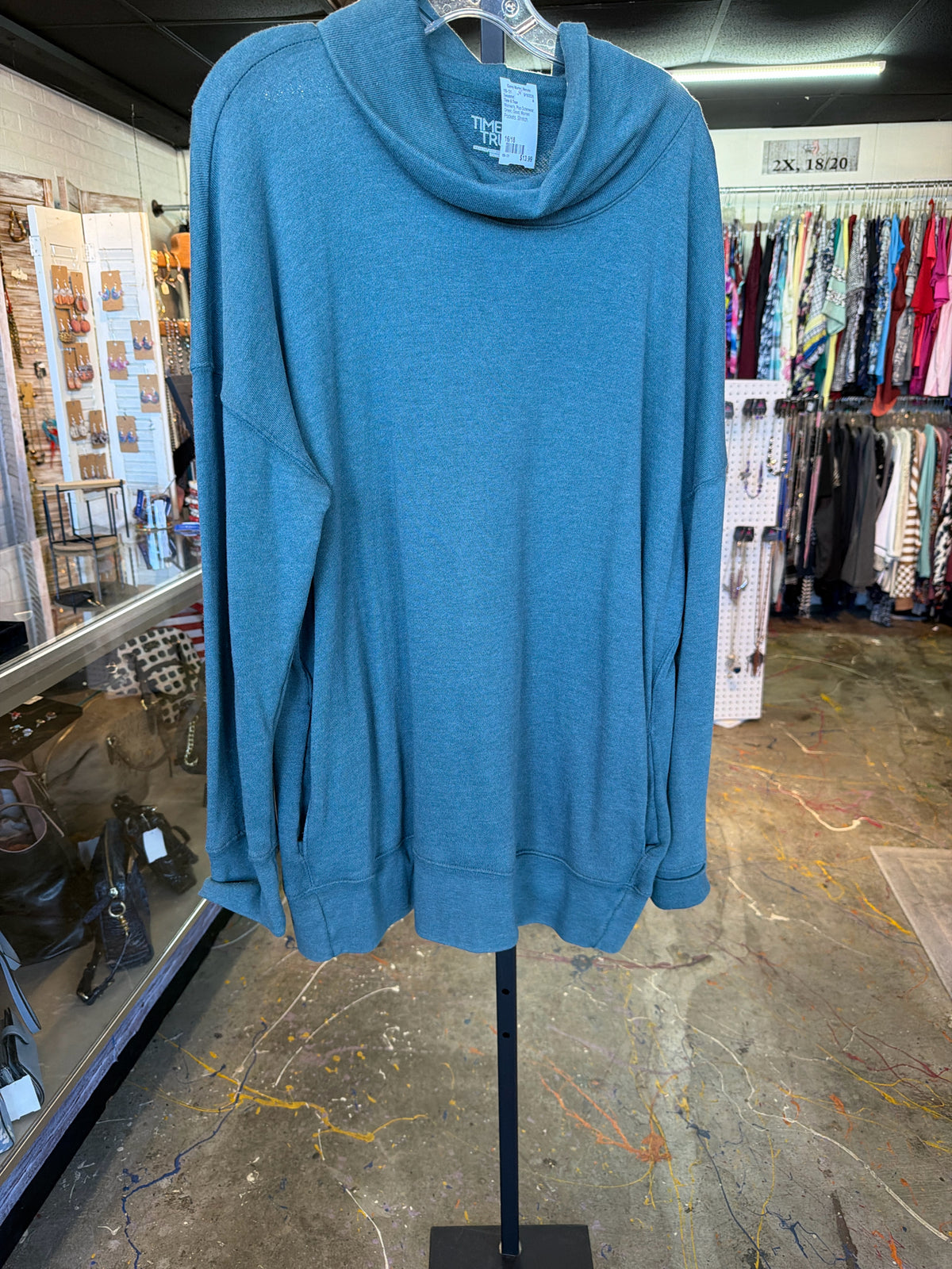 Time & True Plus Outerwear Size 16/18 Sweatshirt