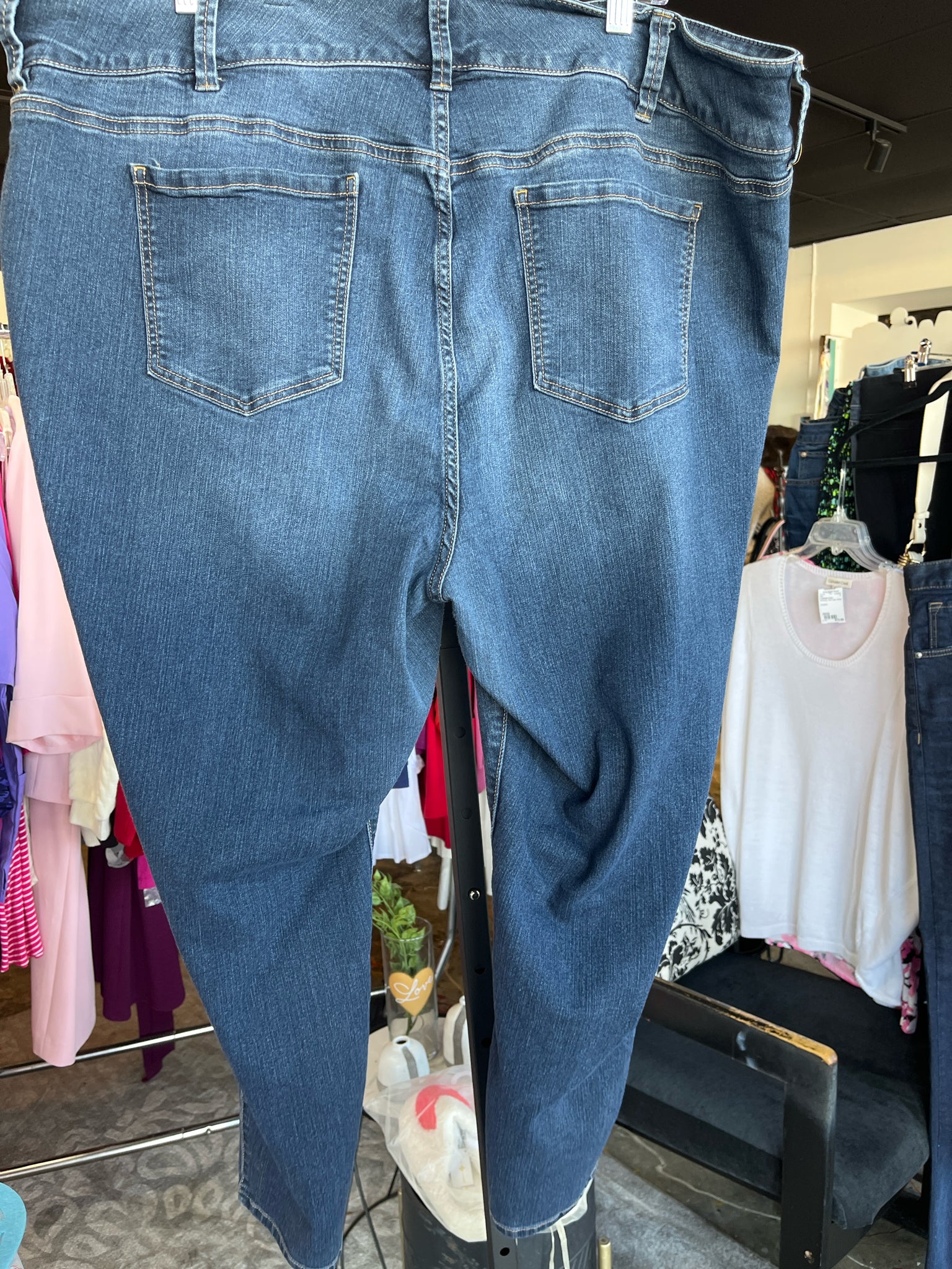 torrid Plus Bottoms Size 24 Jeans