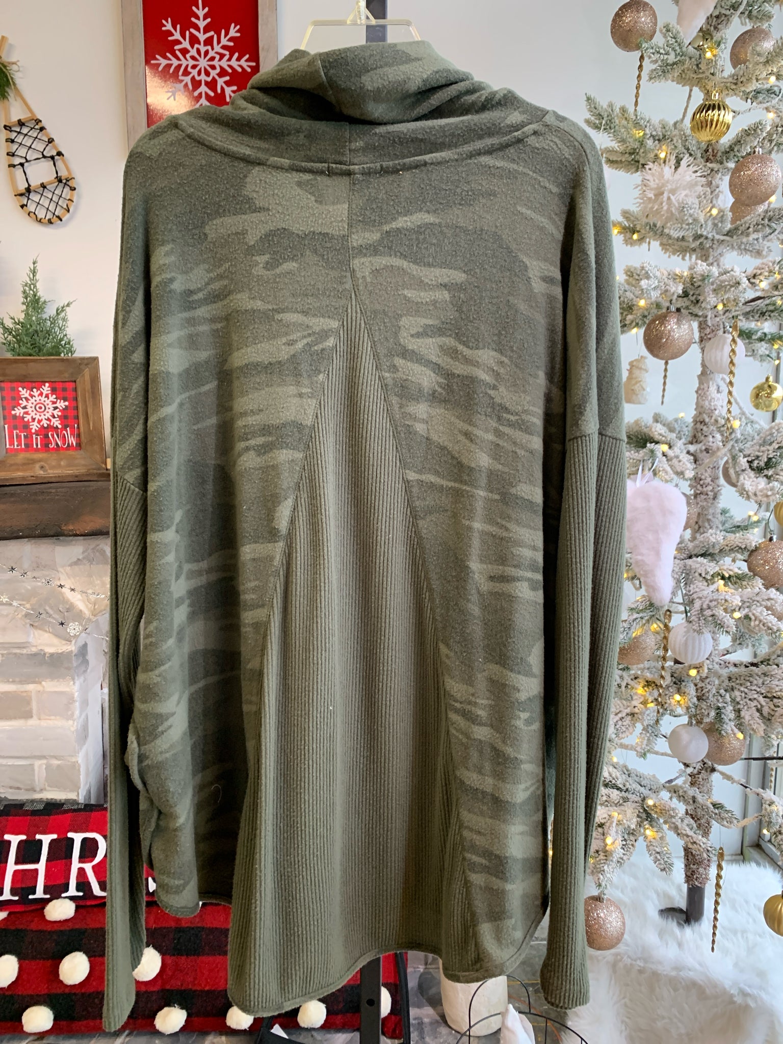 Sweet Romeo Plus Outerwear Size 3X Sweatshirt