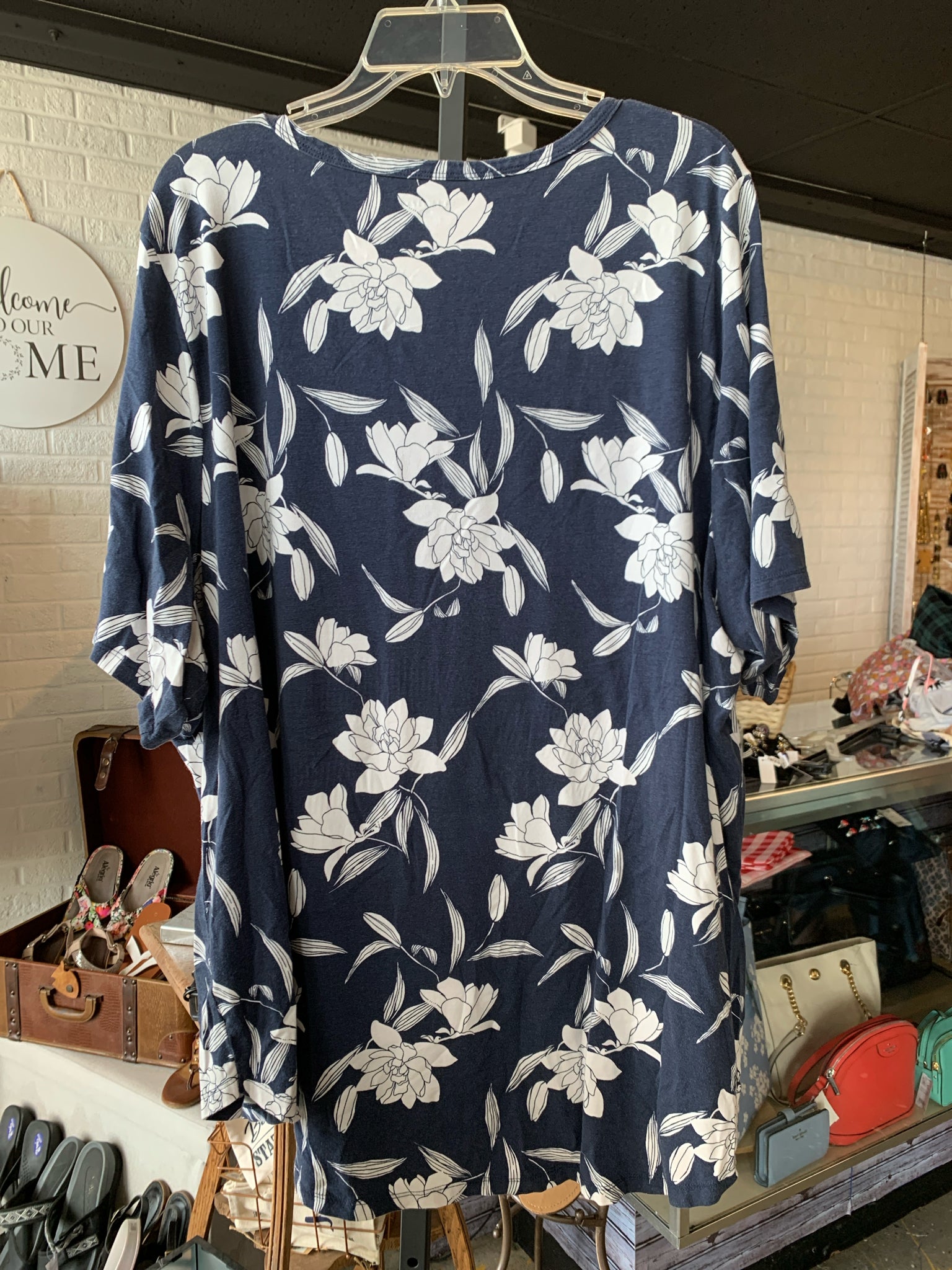 Lane Bryant Plus Tops Size 26/28 Shirt
