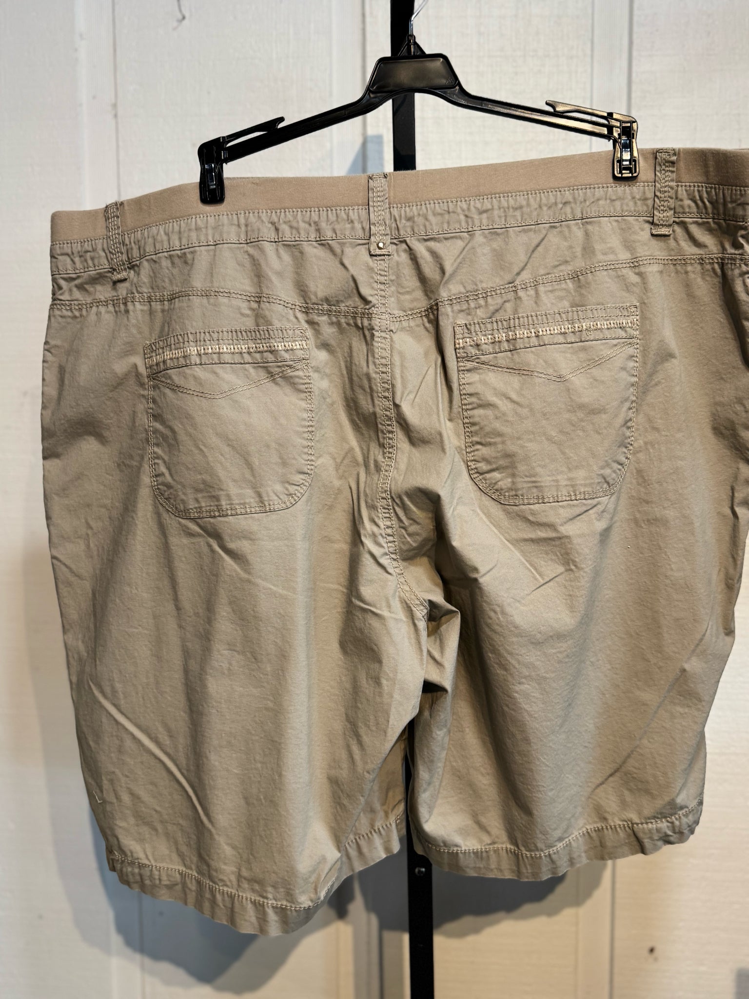 GLORIA VANDERBILT Plus Bottoms Size 24 Shorts