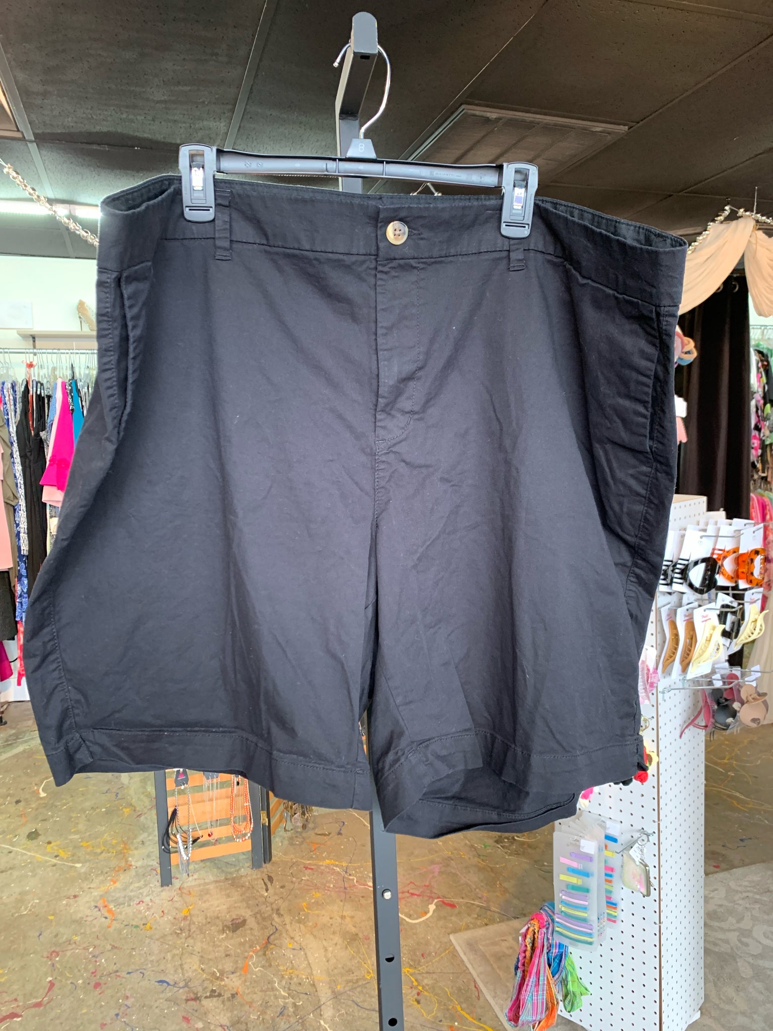 Old Navy Plus Bottoms Size 24 Shorts