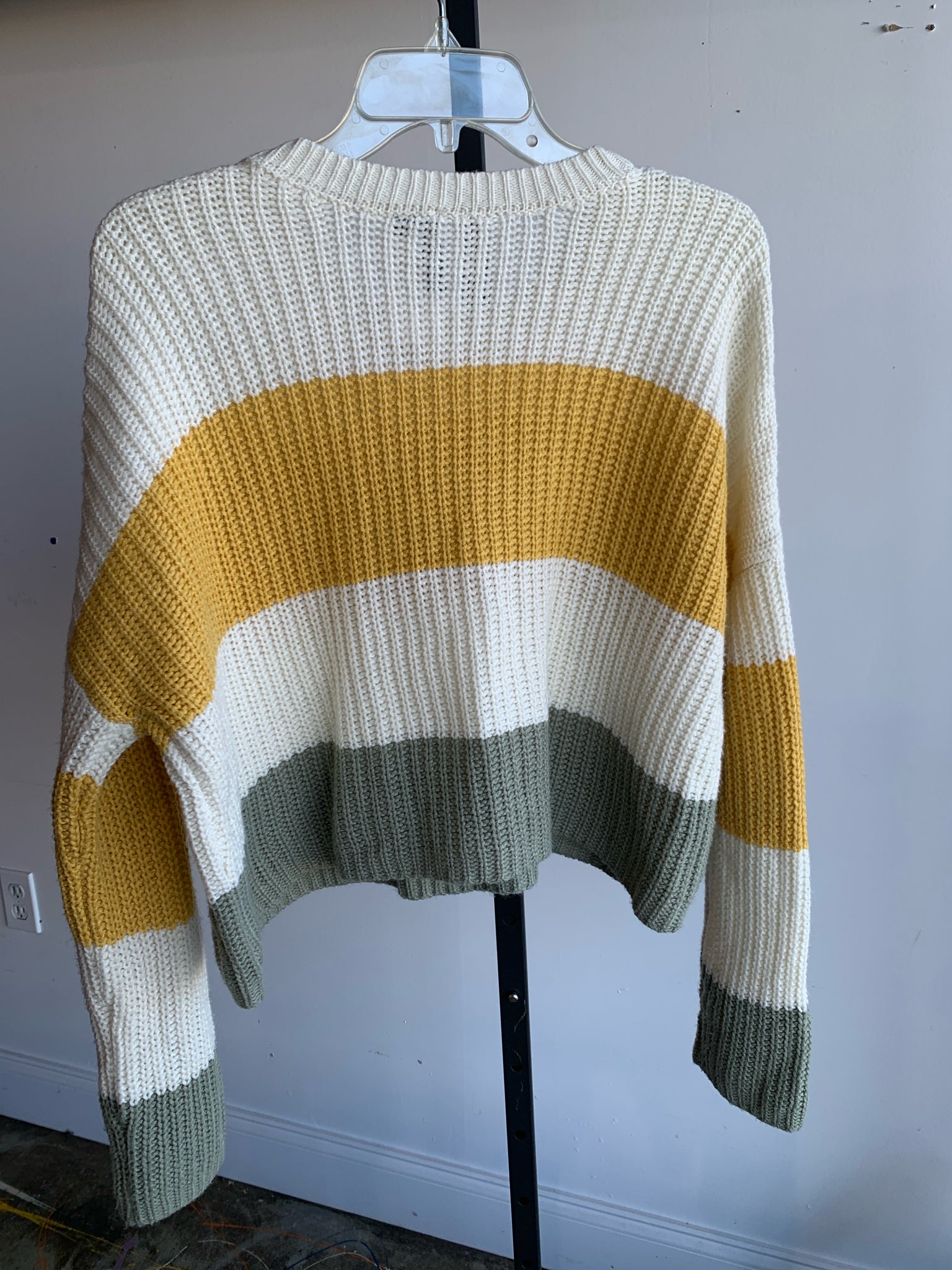 Moon & Madison Womens Tops Size M Sweater