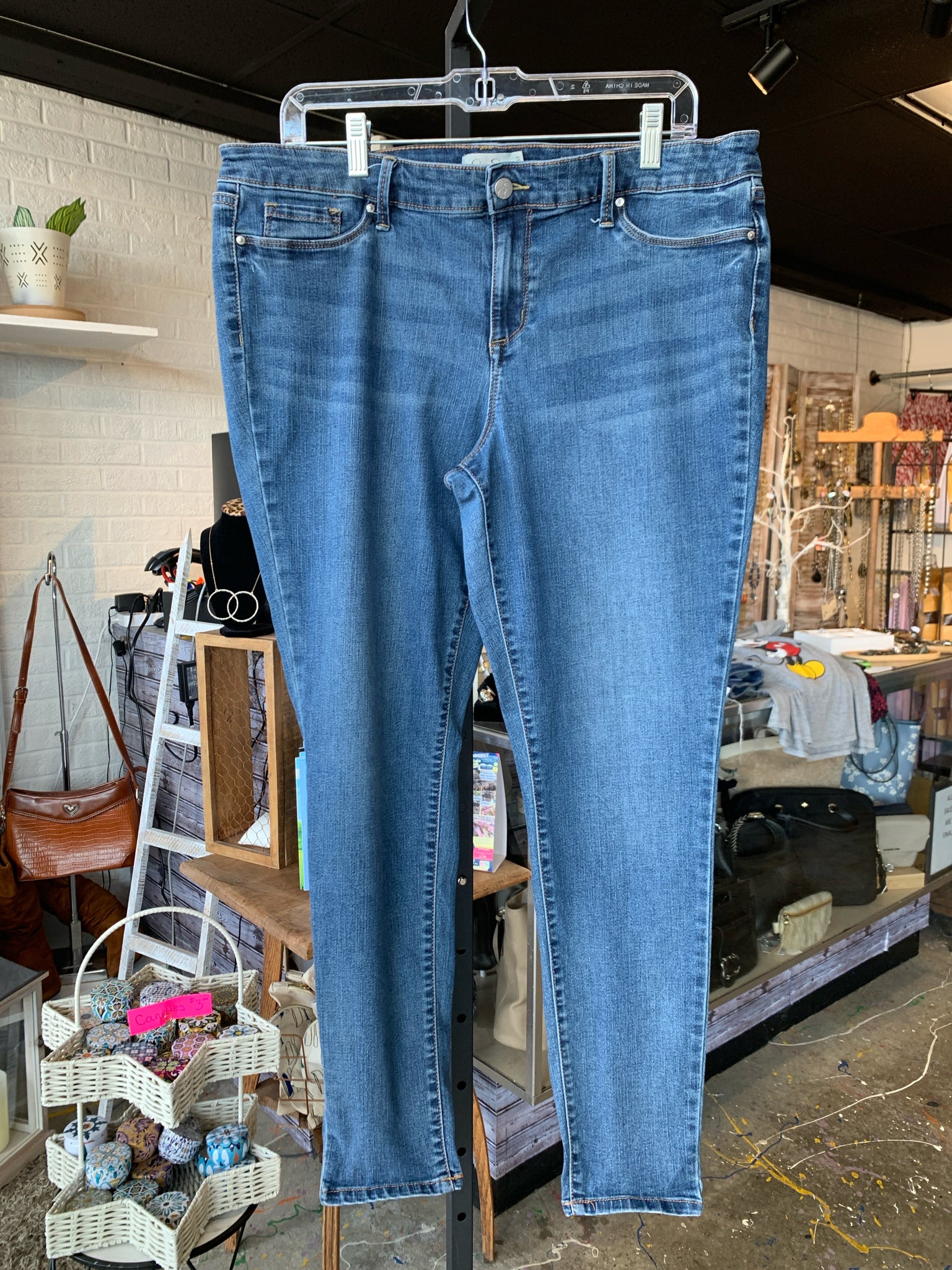 JESSICA SIMPSON Plus Bottoms Size 16 Jeans