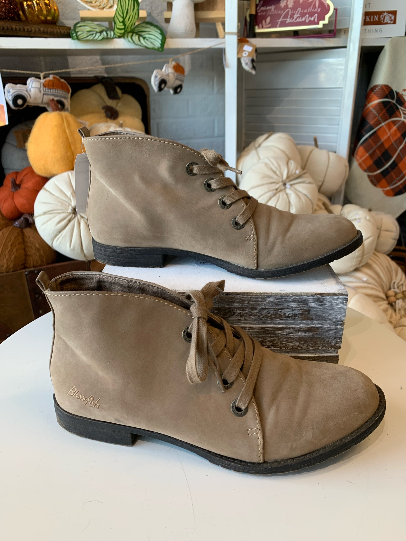 BlowFish Shoes/Footwear 8 Shoes