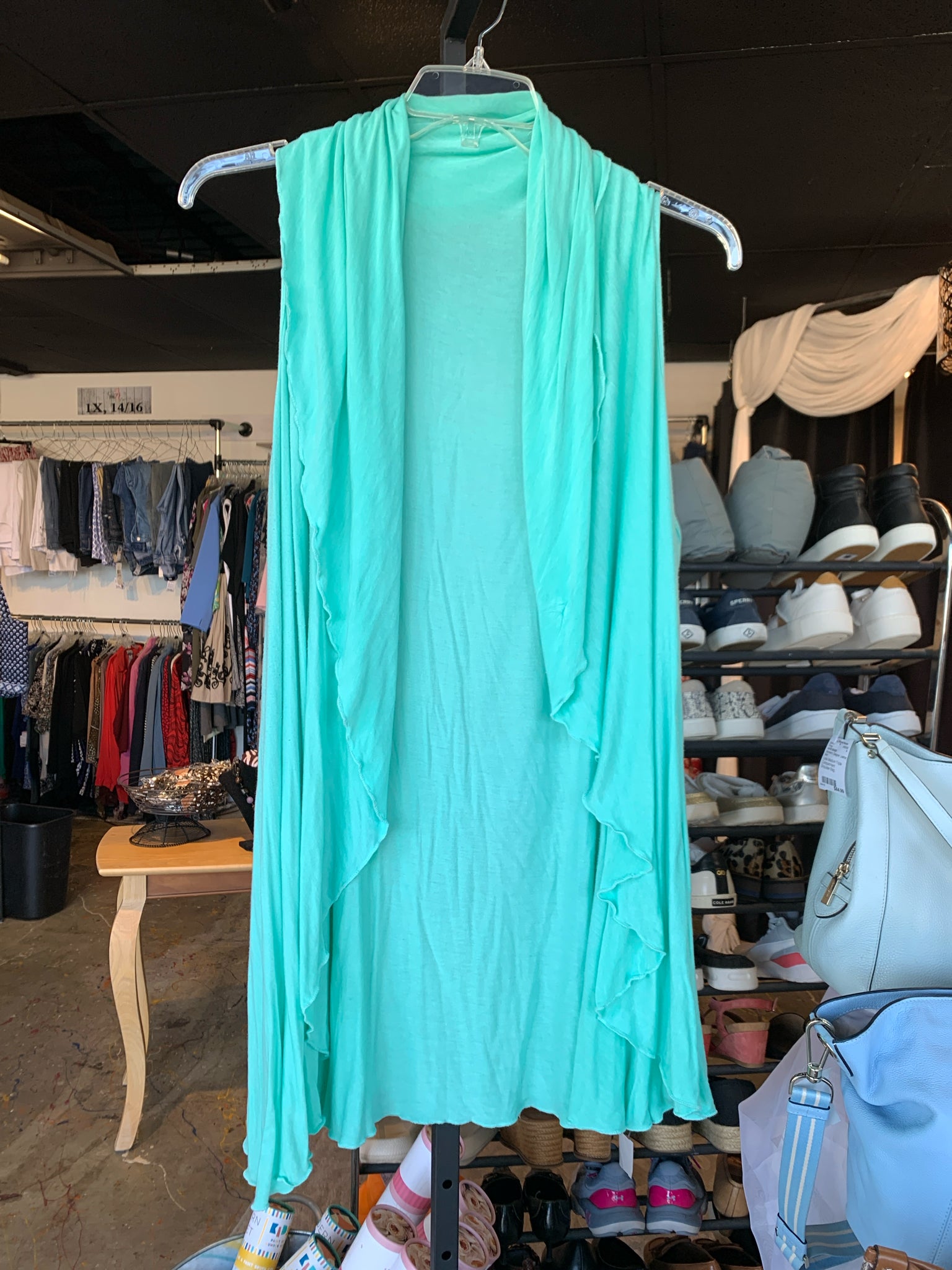 No Brand Plus Outerwear Size One Size Vest