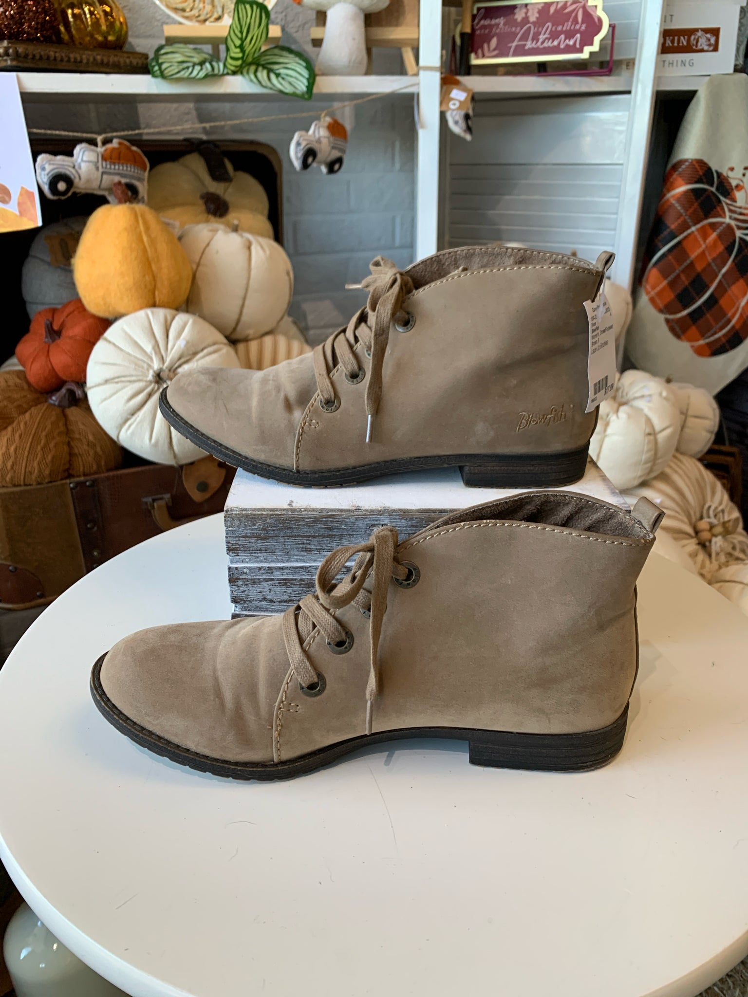 BlowFish Shoes/Footwear 8 Shoes