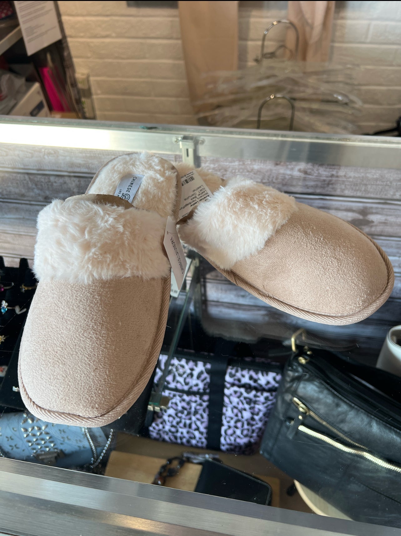 No Brand Shoes/Footwear M/L SHOES