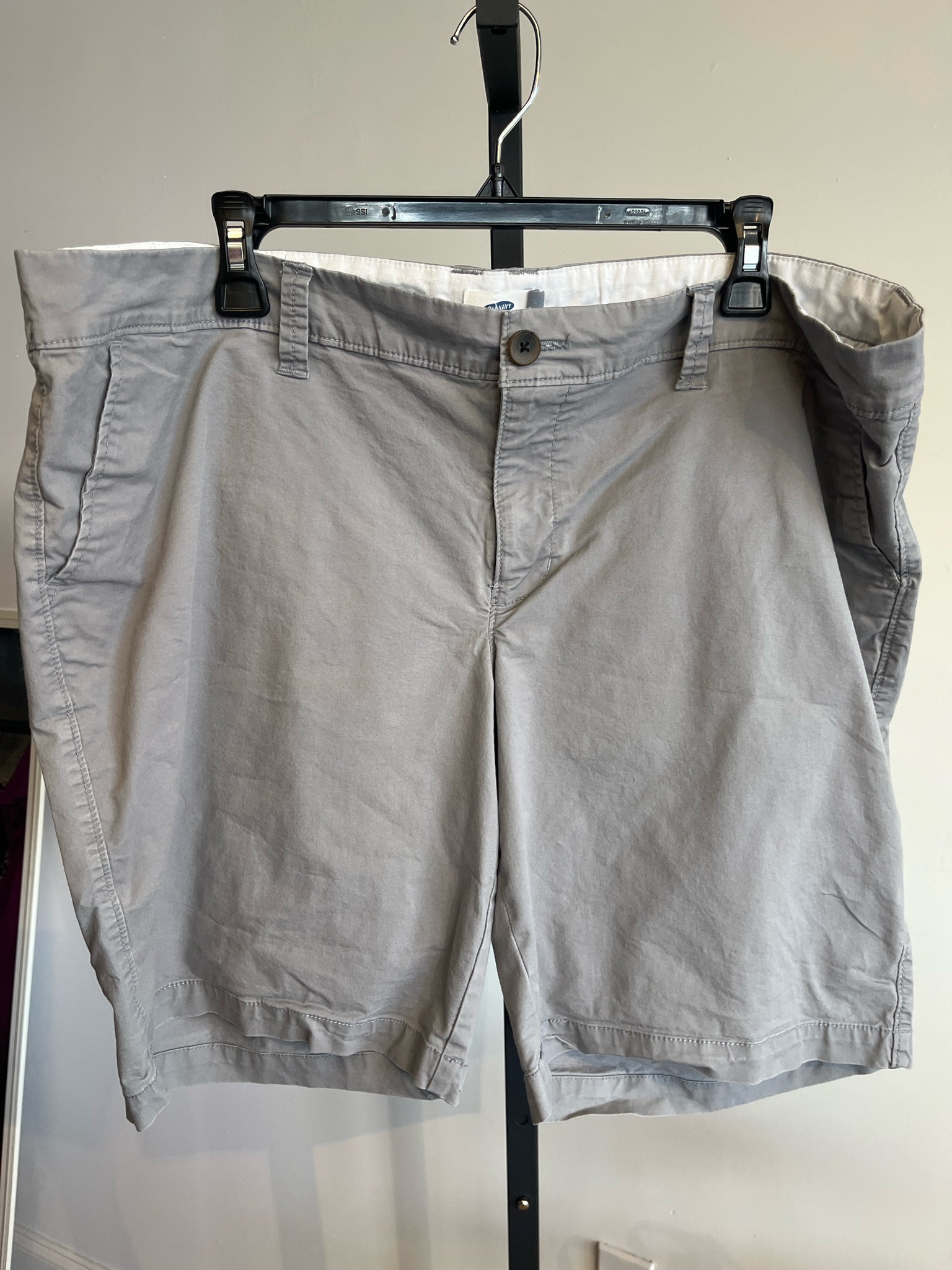 Old Navy Plus Bottoms Size 18 Shorts