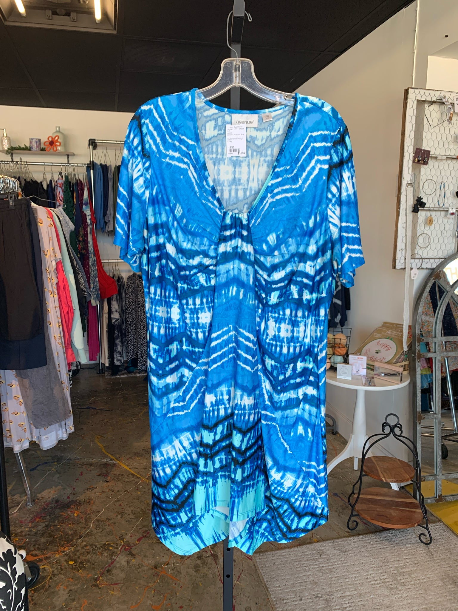 Avenue Plus Tops Size 18/20 Shirt