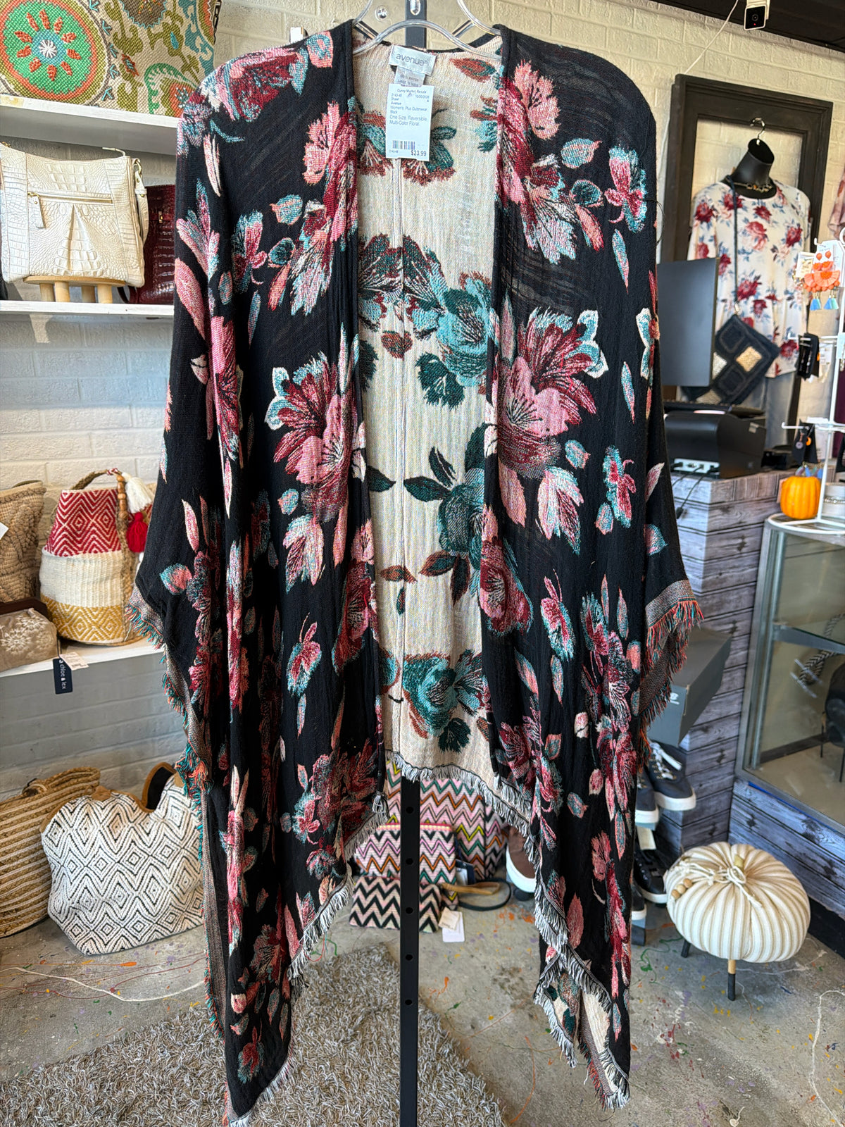 Avenue Black Shawl