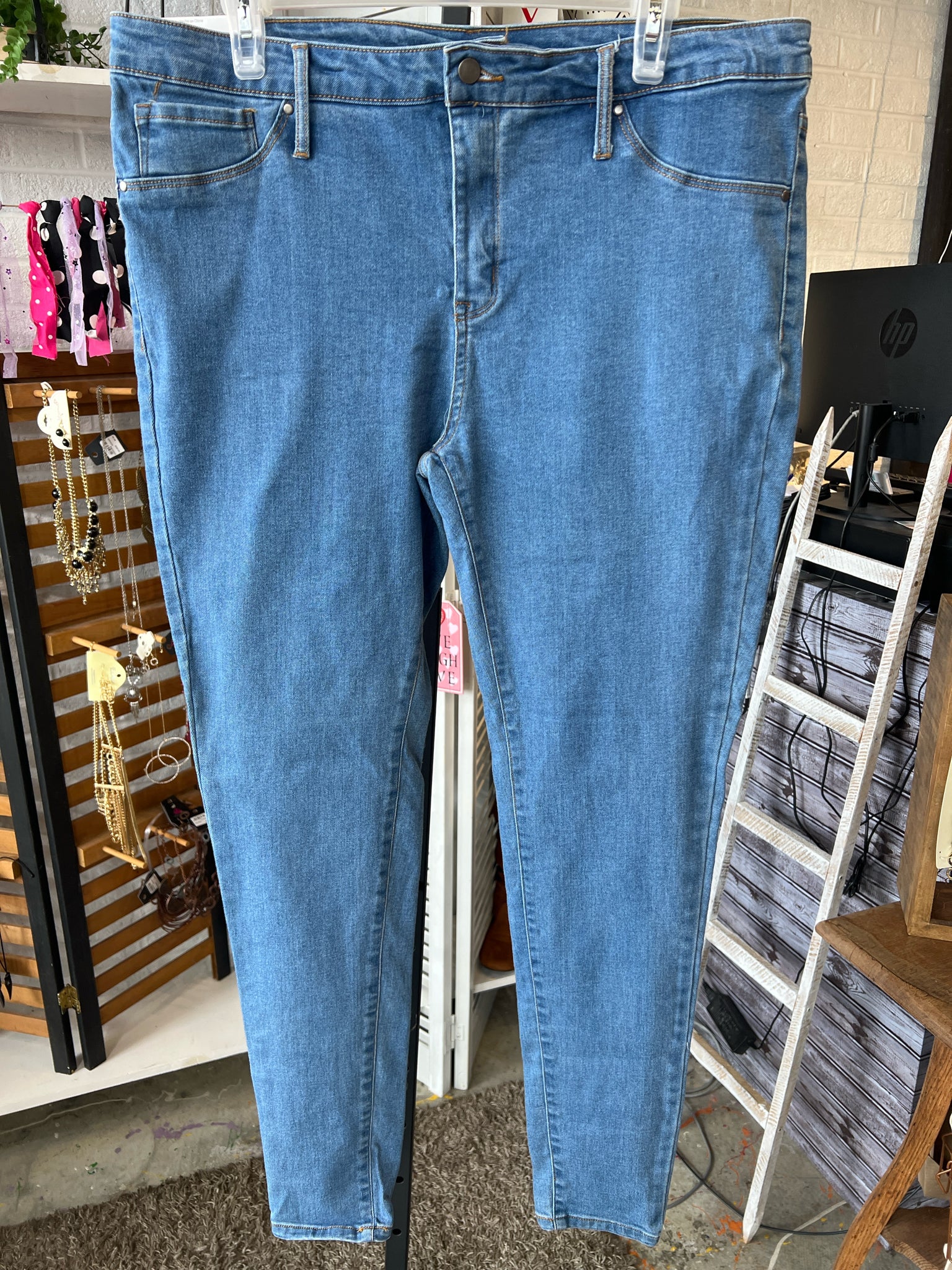 Serra Plus Bottoms Size 16 Jeans