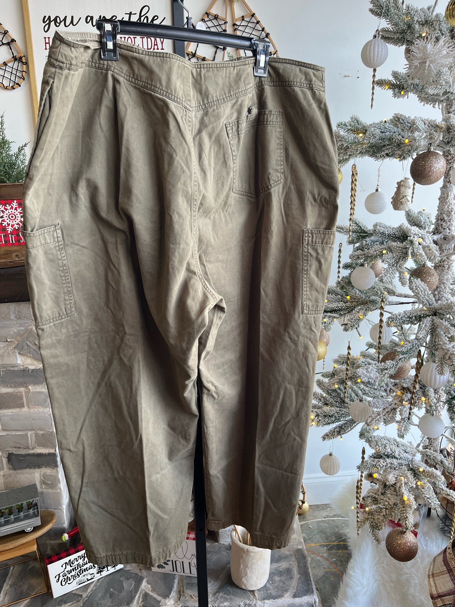 Carolina Blues Plus Bottoms Size 26W Pants