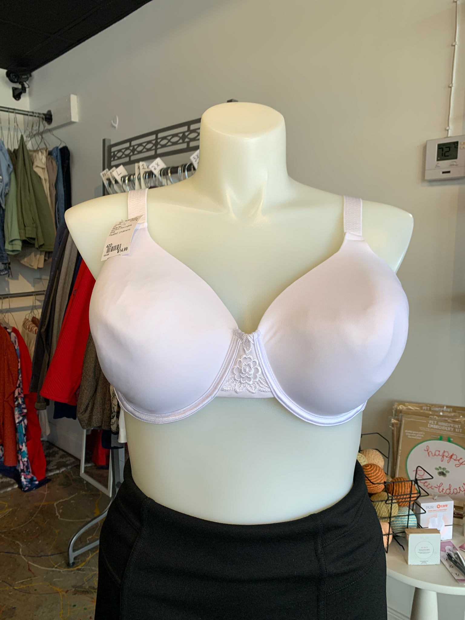 Vanity Fair Plus Lingerie Size 42D Bra
