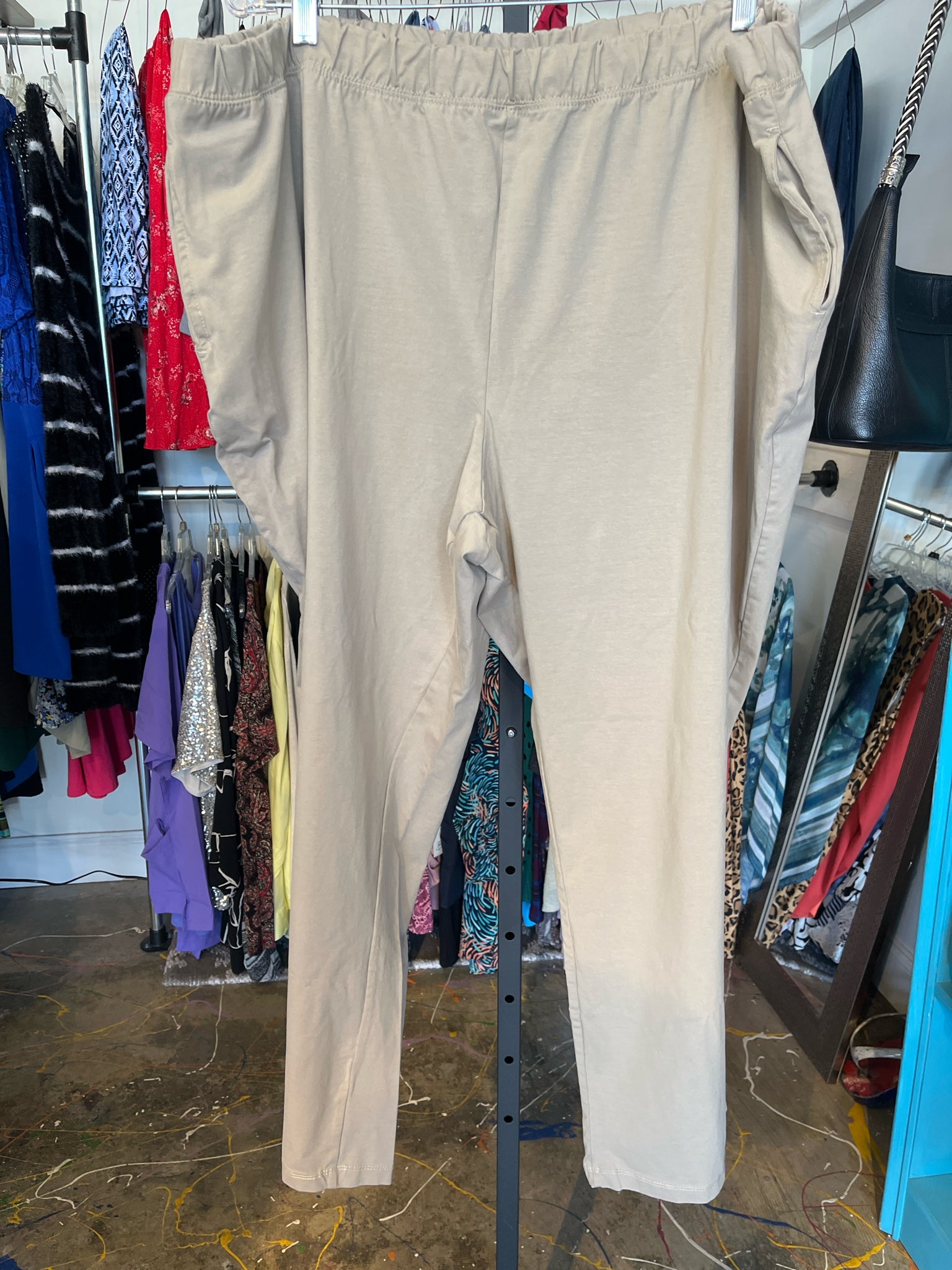 Catherines Plus Bottoms Size 26/28 Pants