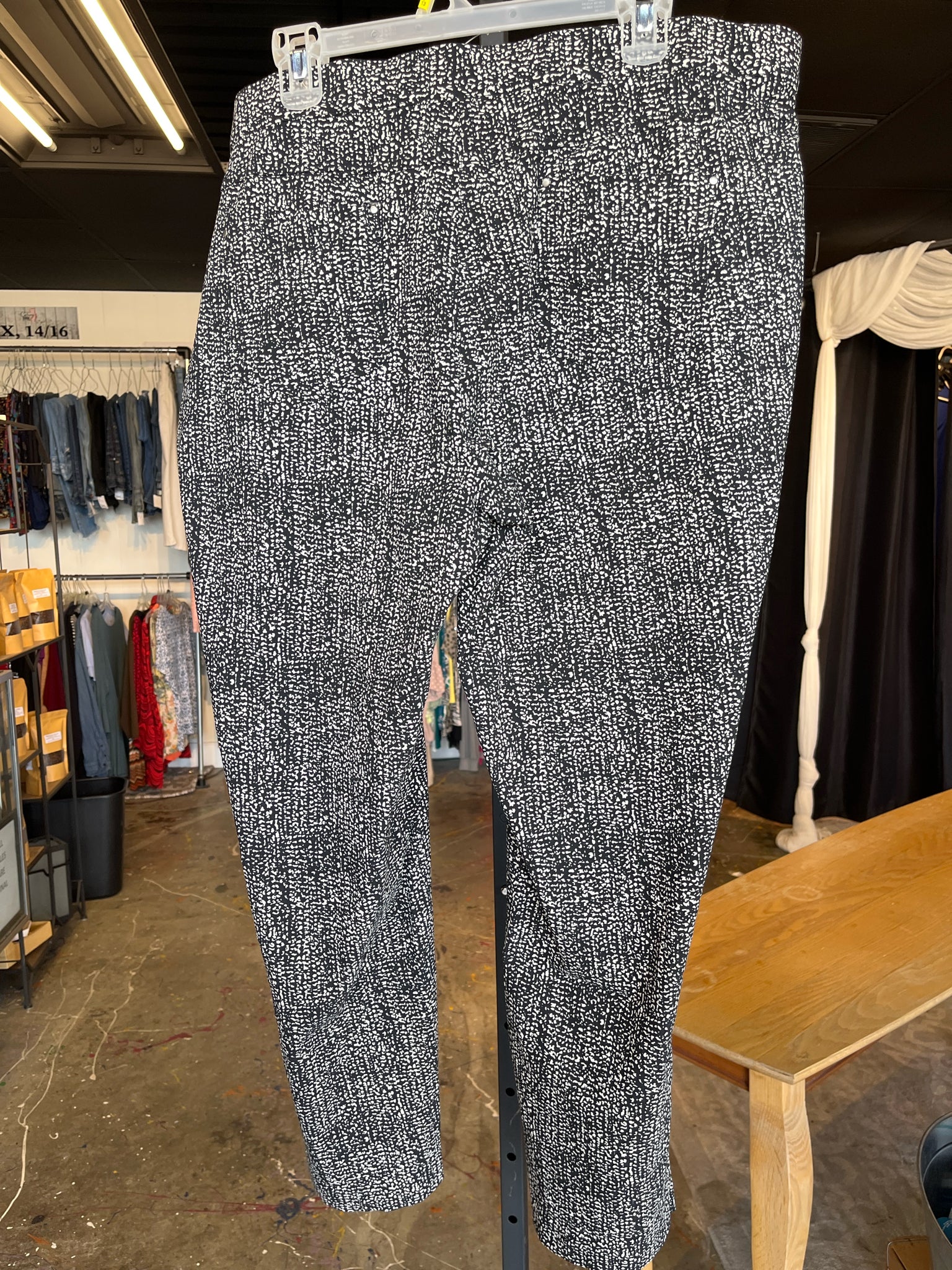 89th and Madison Plus Bottoms Size 20 Pants