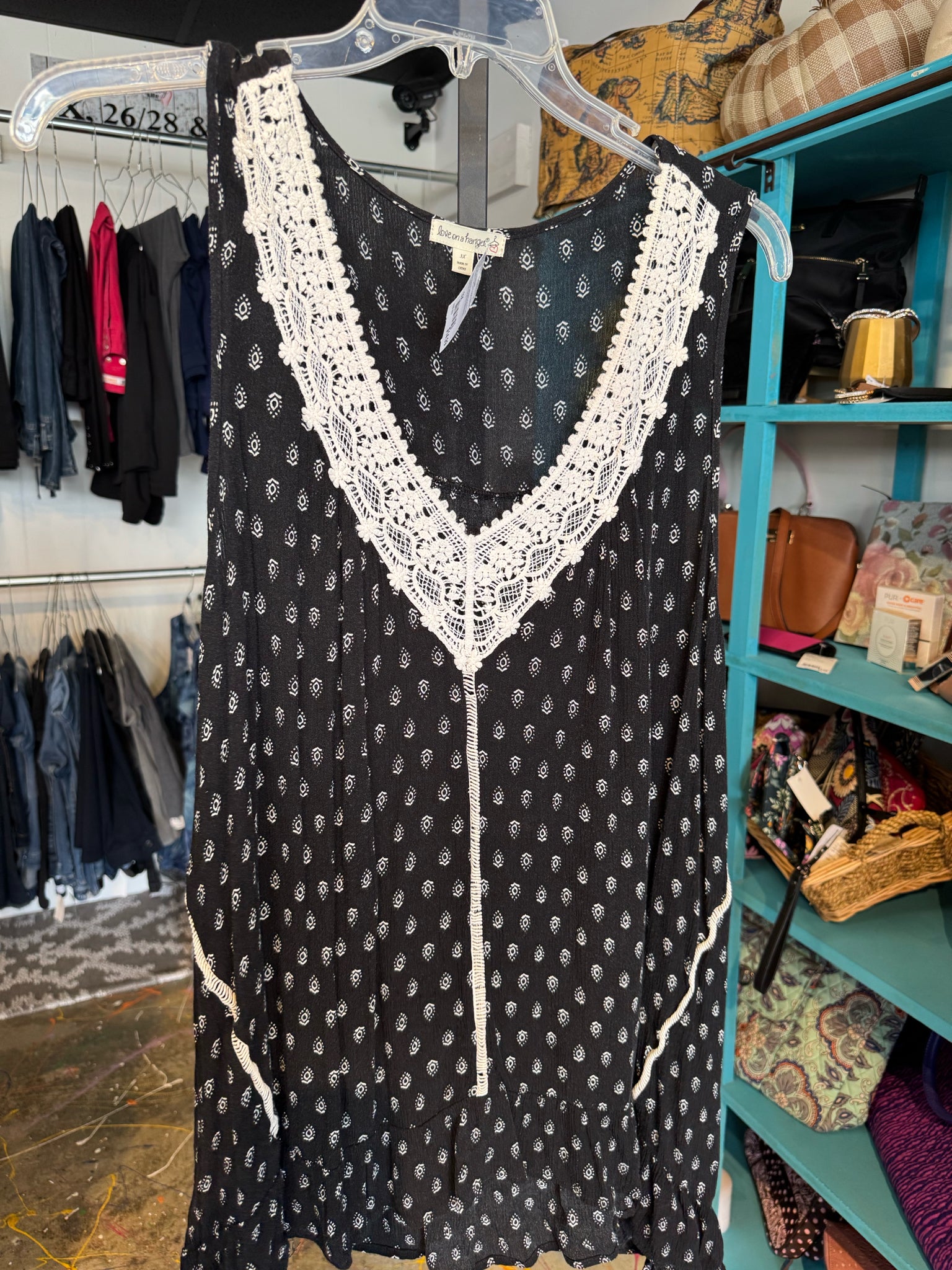 love on a hanger Plus Tops Size 3X Blouse