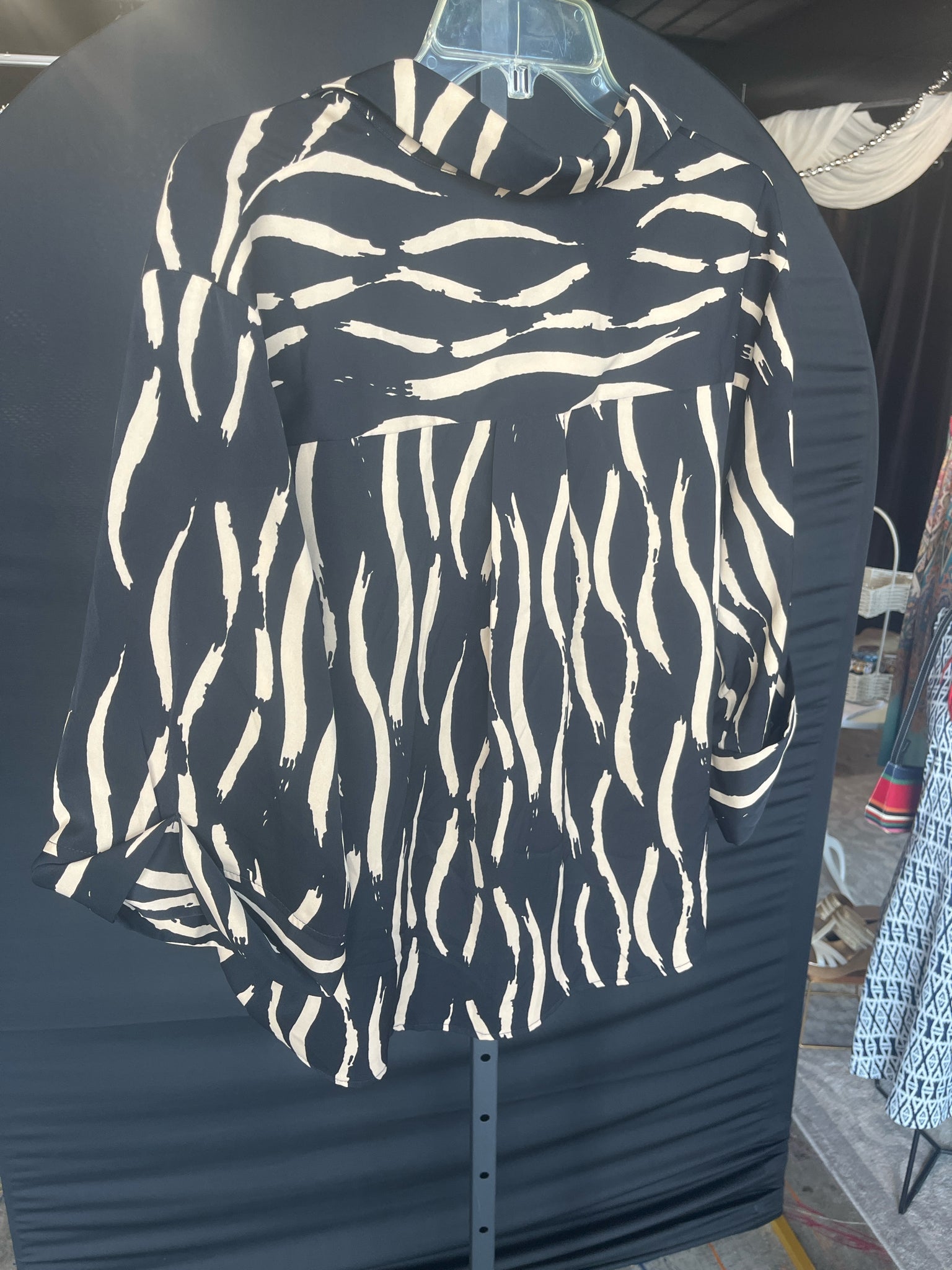 ENTRO Womens Tops Size L Blouse