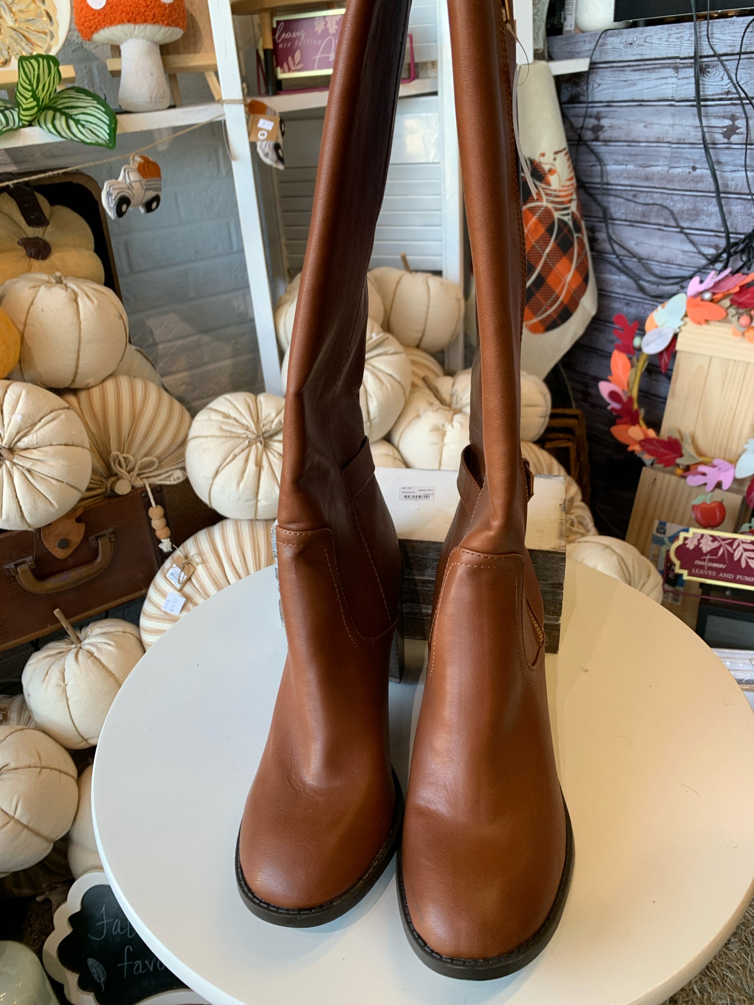 LAUREN CONRAD Shoes/Footwear 10m Shoes