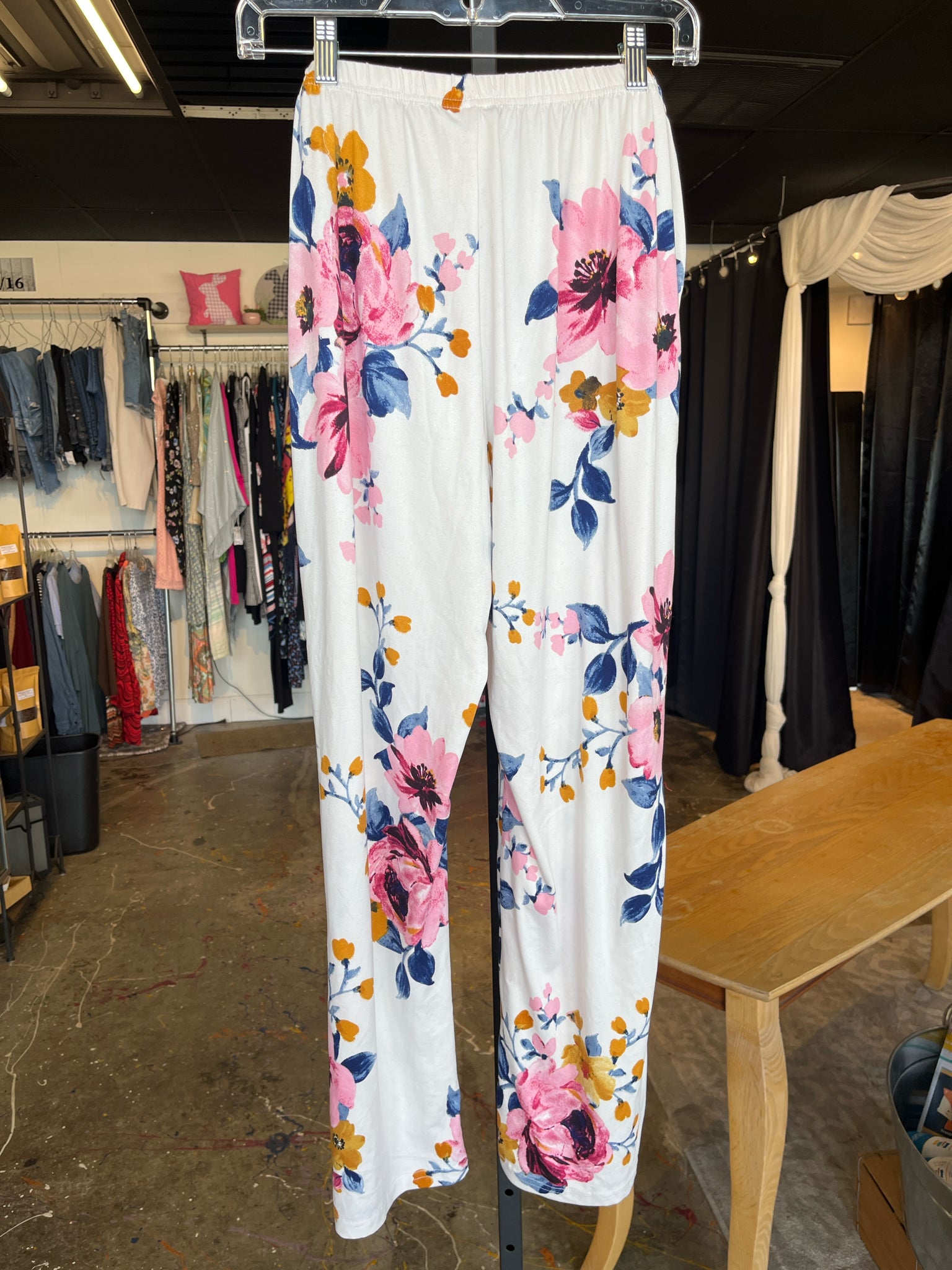 Bestbee Plus Bottoms Size 1X Pants