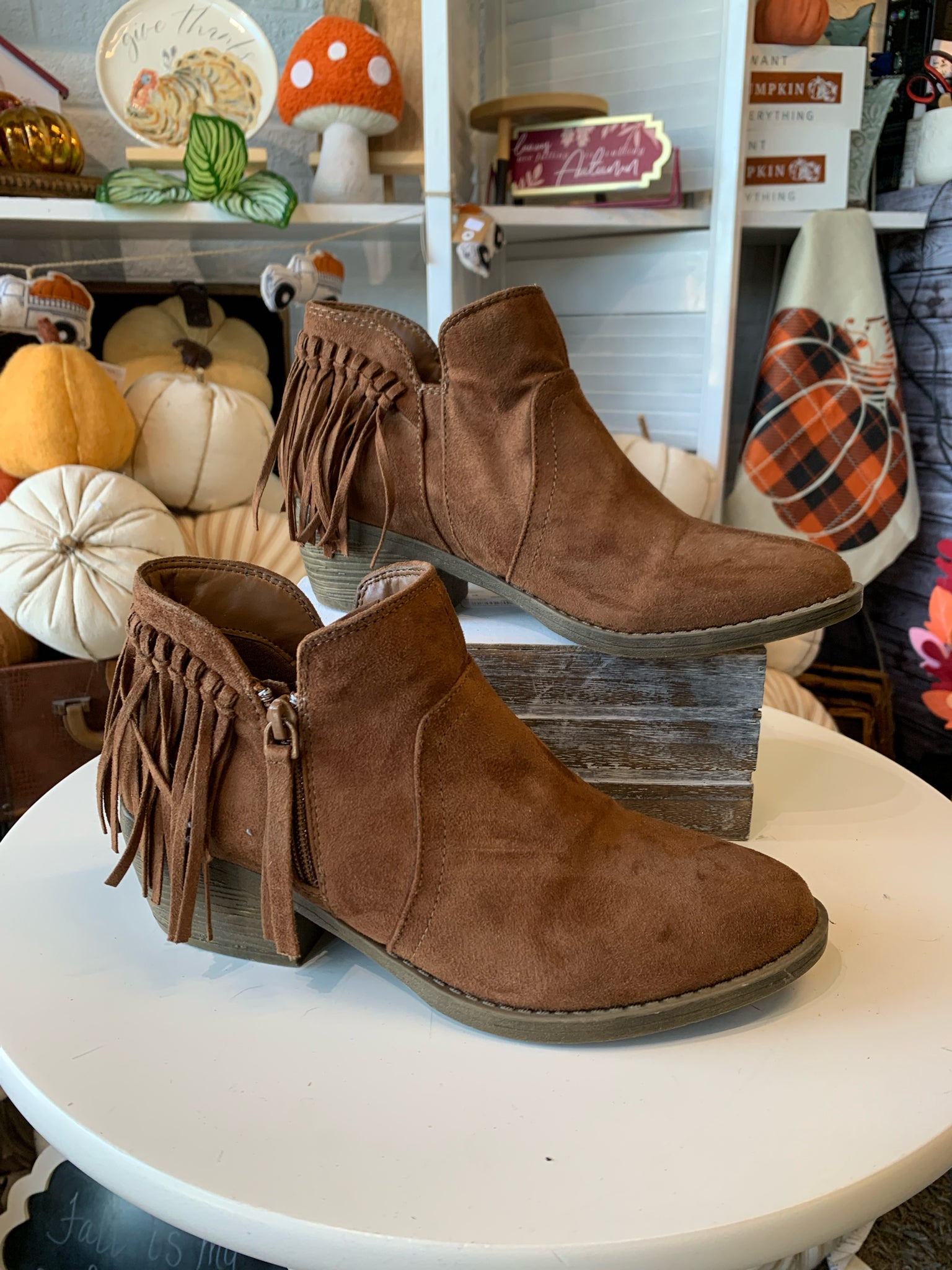 Arizona Shoes/Footwear 8m Shoes