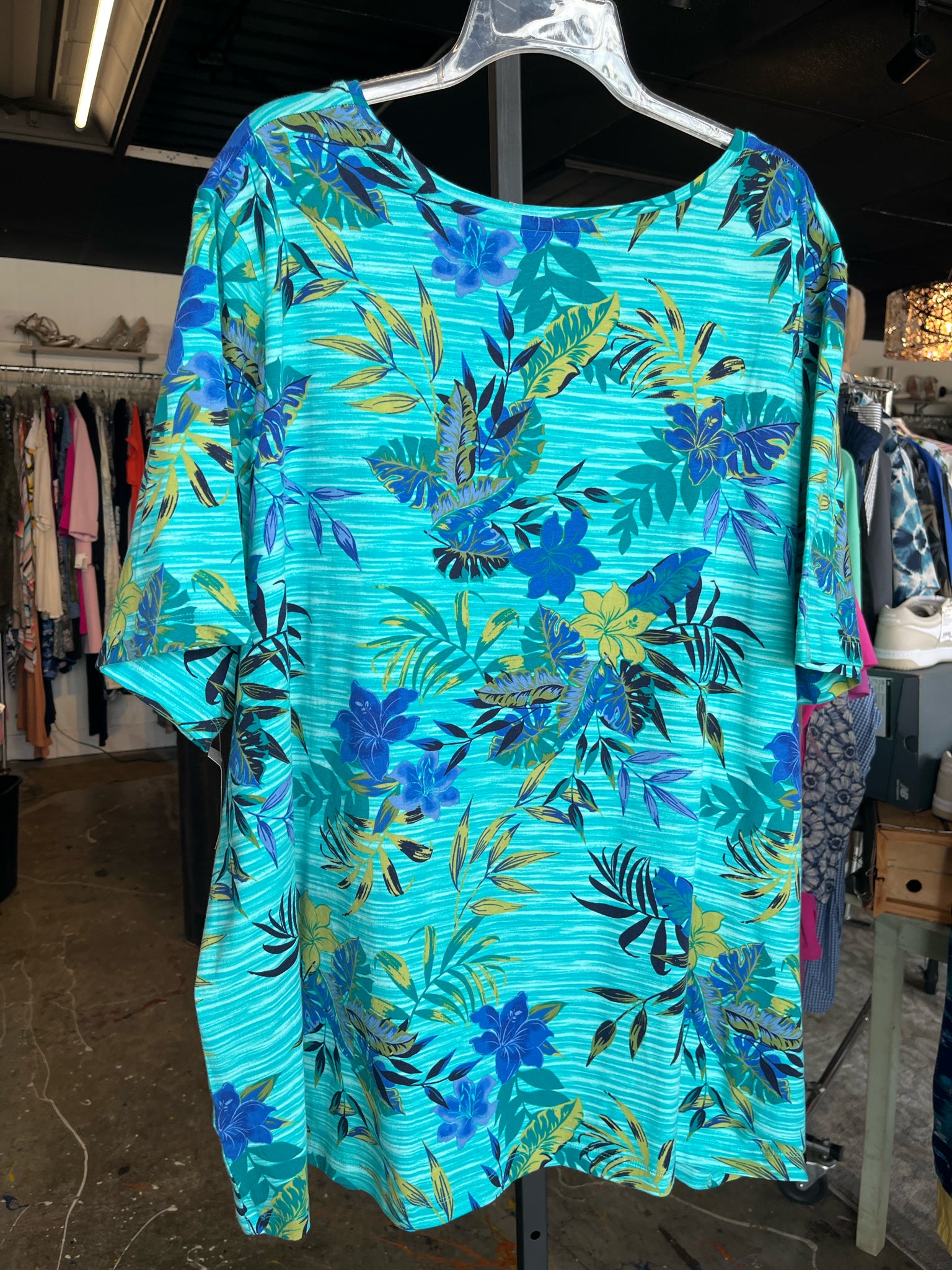 Catherines Plus Tops Size 26/28 Shirt
