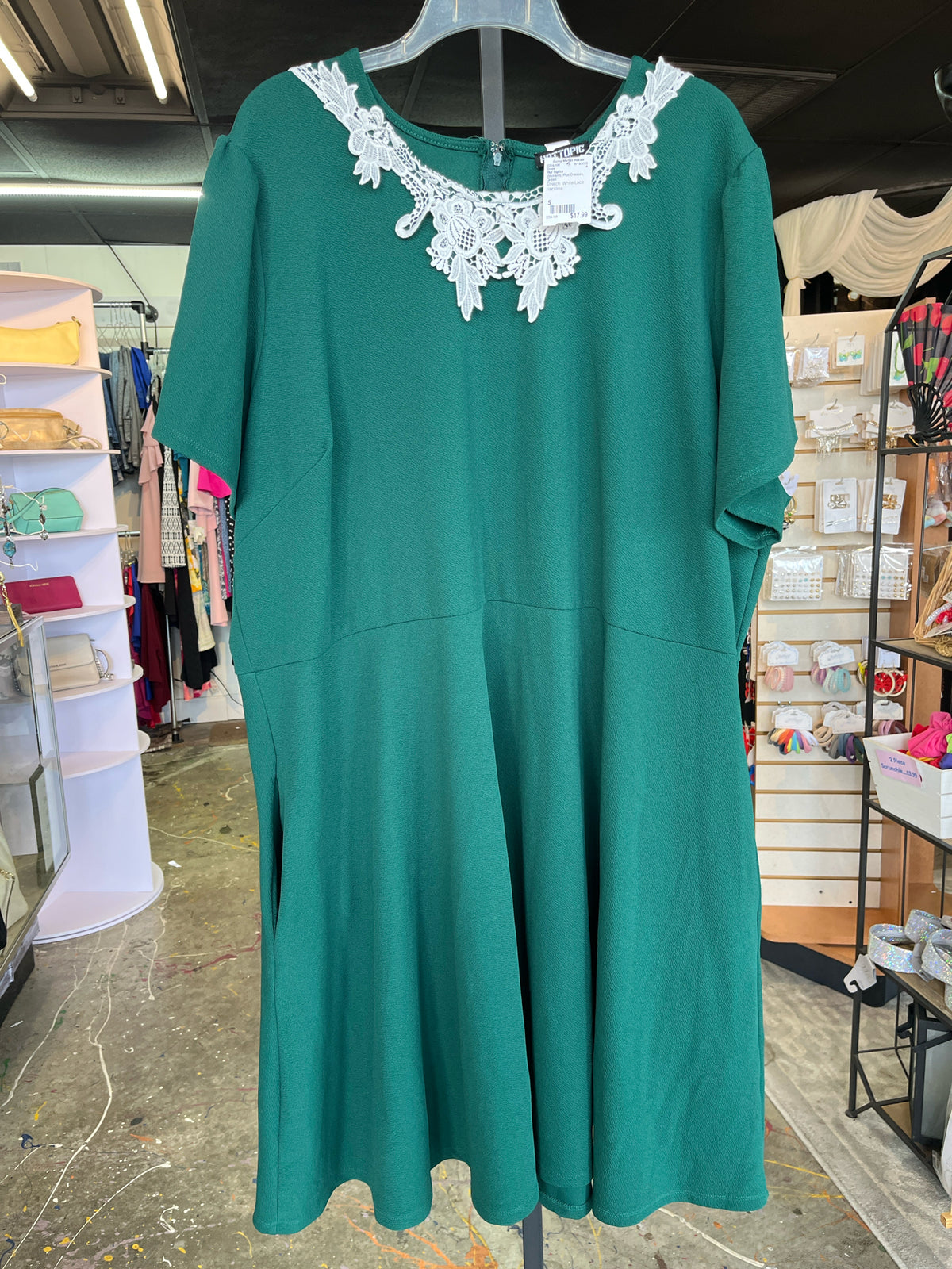 Hot Topics Plus Dresses Size 5 Dress