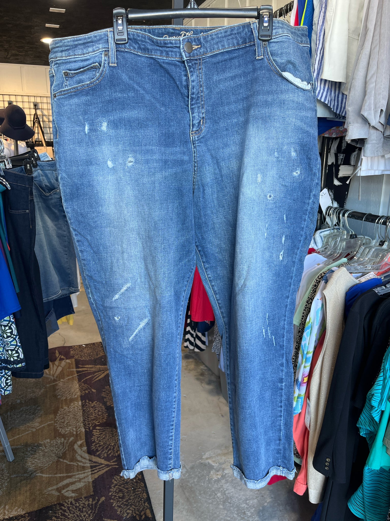 universal threads Plus Bottoms Size 24W Jeans