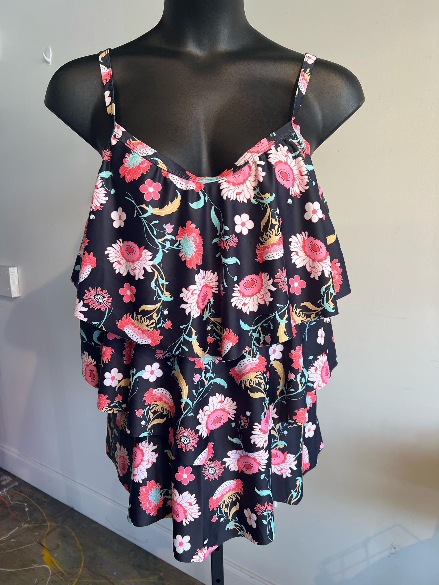 Hanna Nikole Plus Swimwear Size 22W Swimsuit