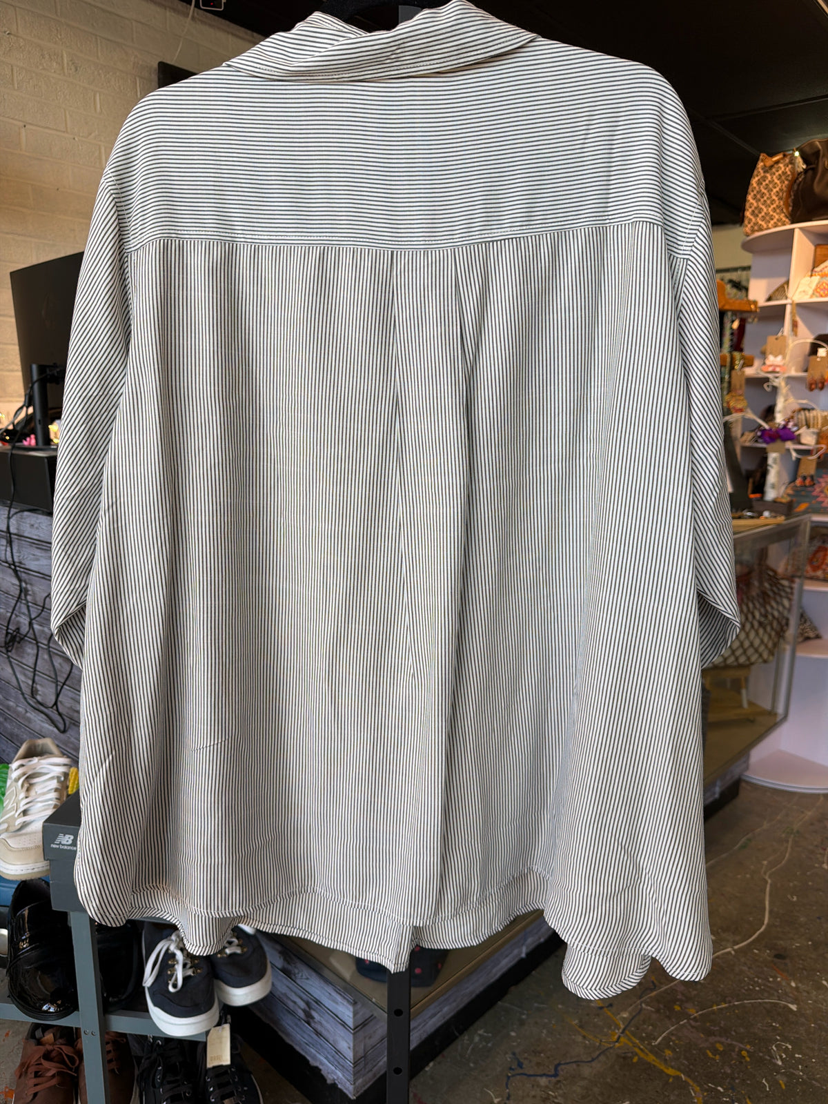 MAX STUDIO Plus Tops Size 2X Blouse
