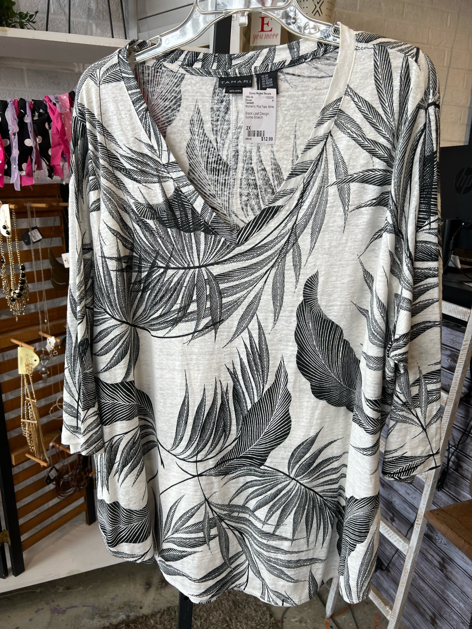 TAHARI Plus Tops Size 2X Blouse