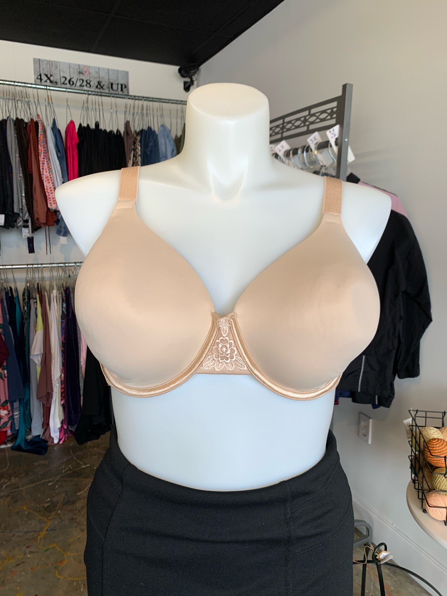 Vanity Fair Plus Lingerie Size 42D Bra