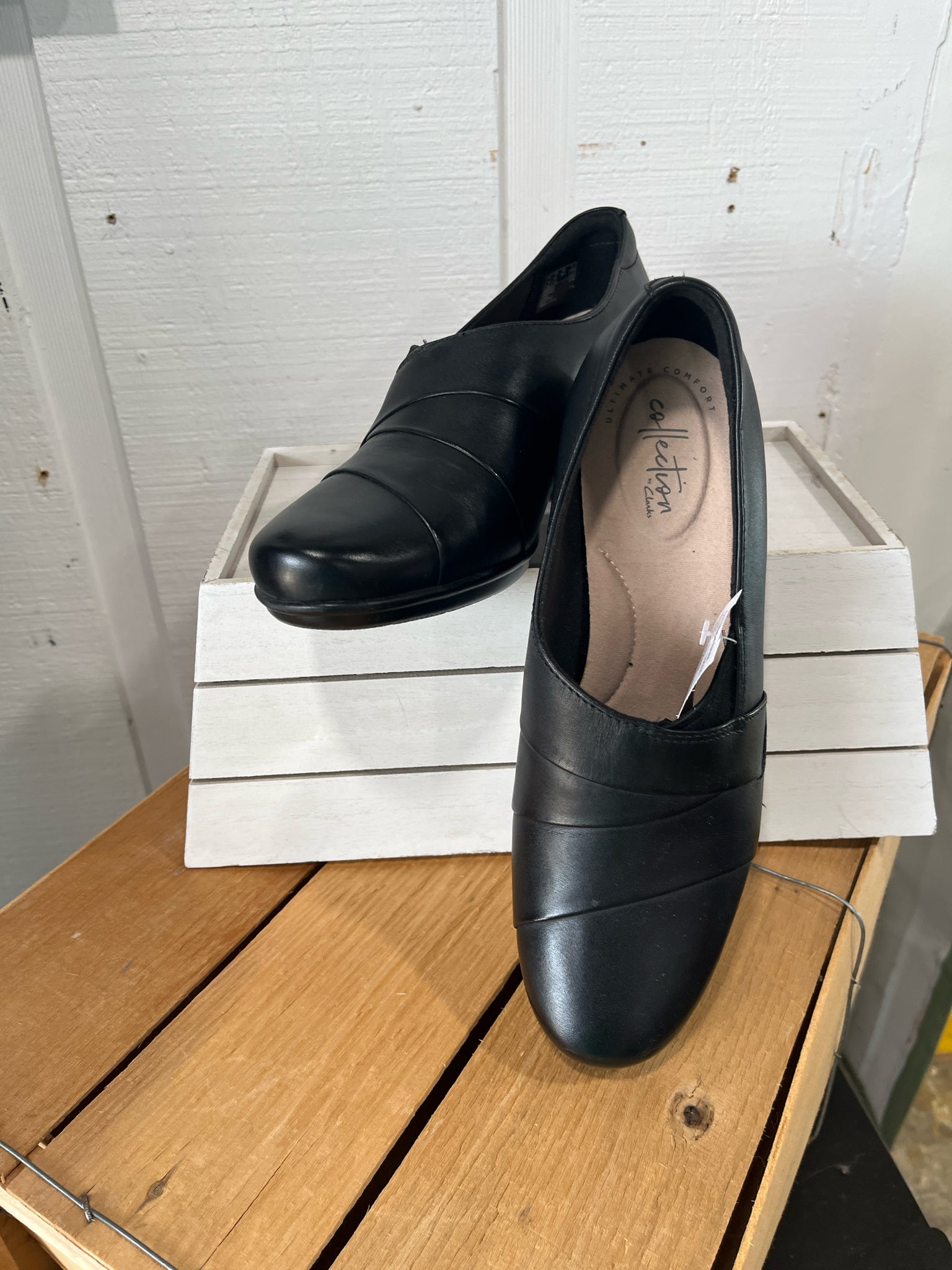 Collection by Clarks Shoes/Footwear 8.5 SHOES
